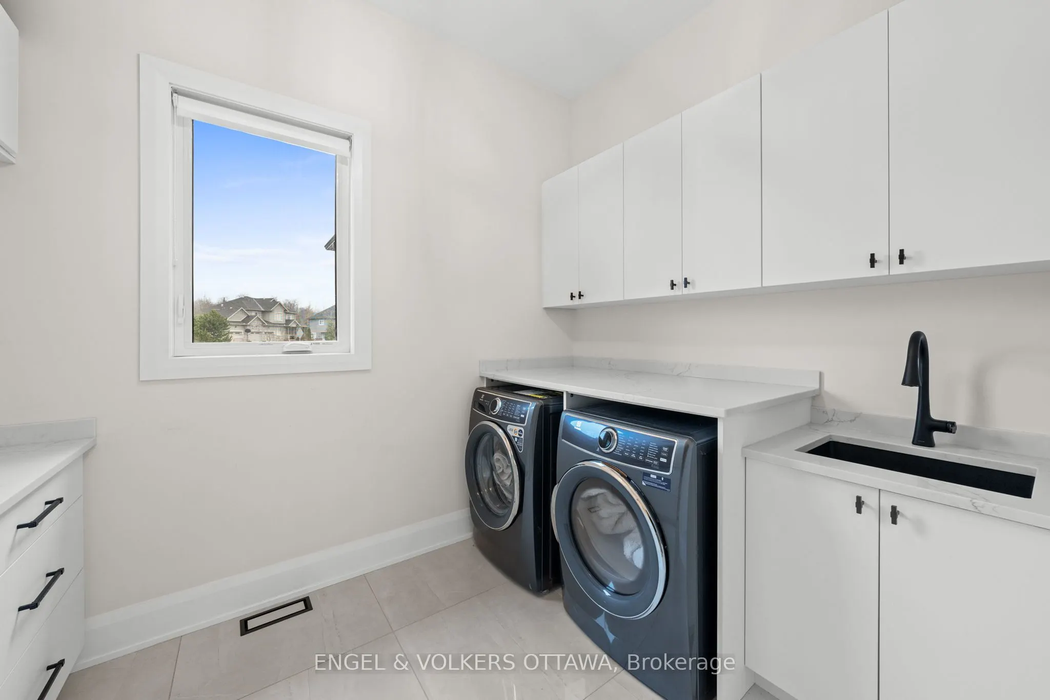 1600 Nightshade Place