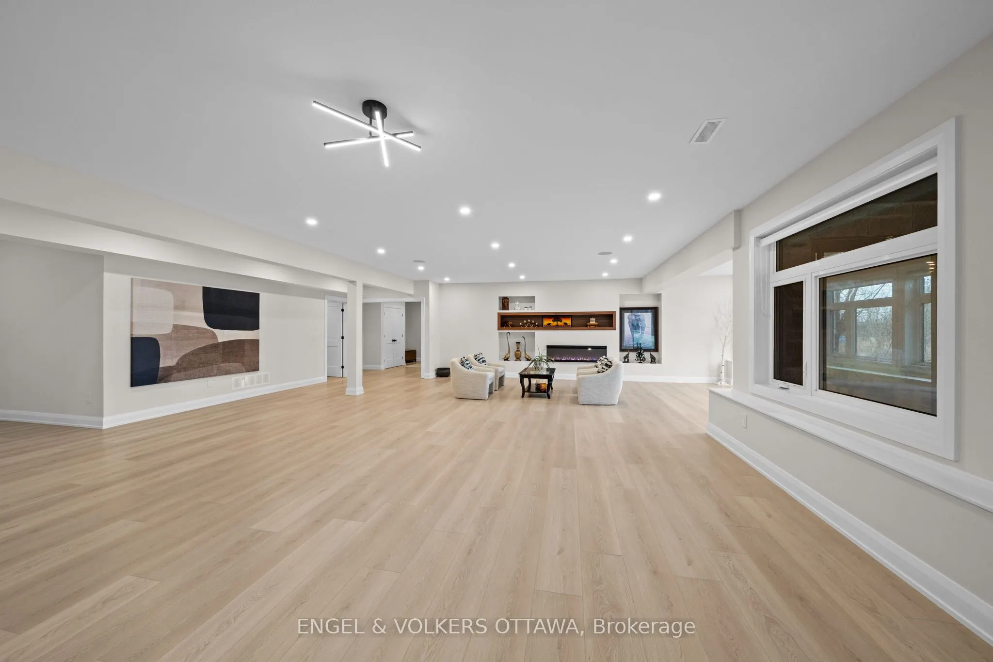 1600 Nightshade Place