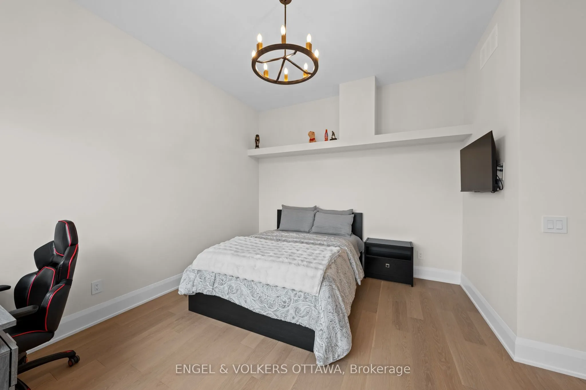 1600 Nightshade Place