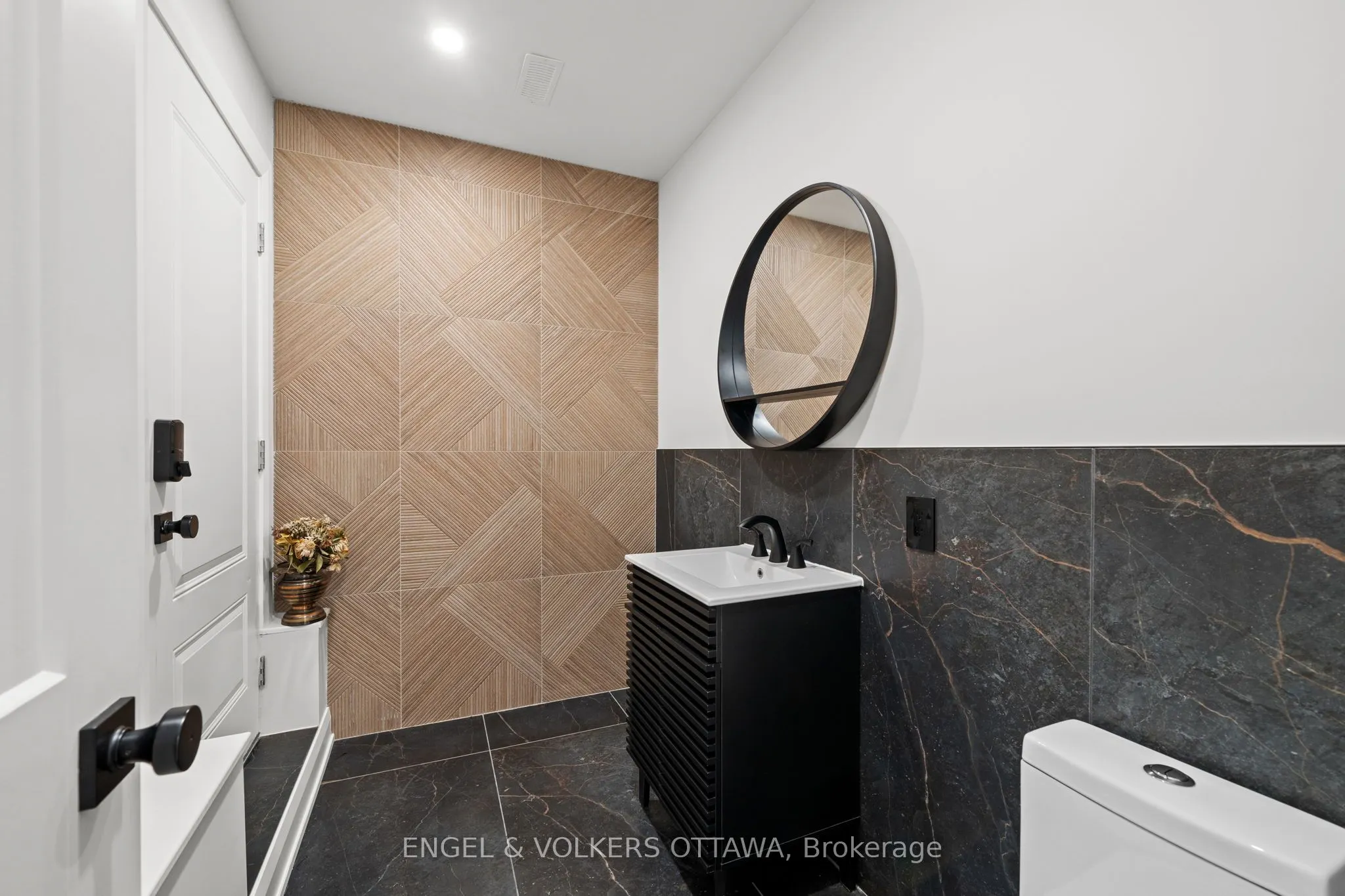 1600 Nightshade Place