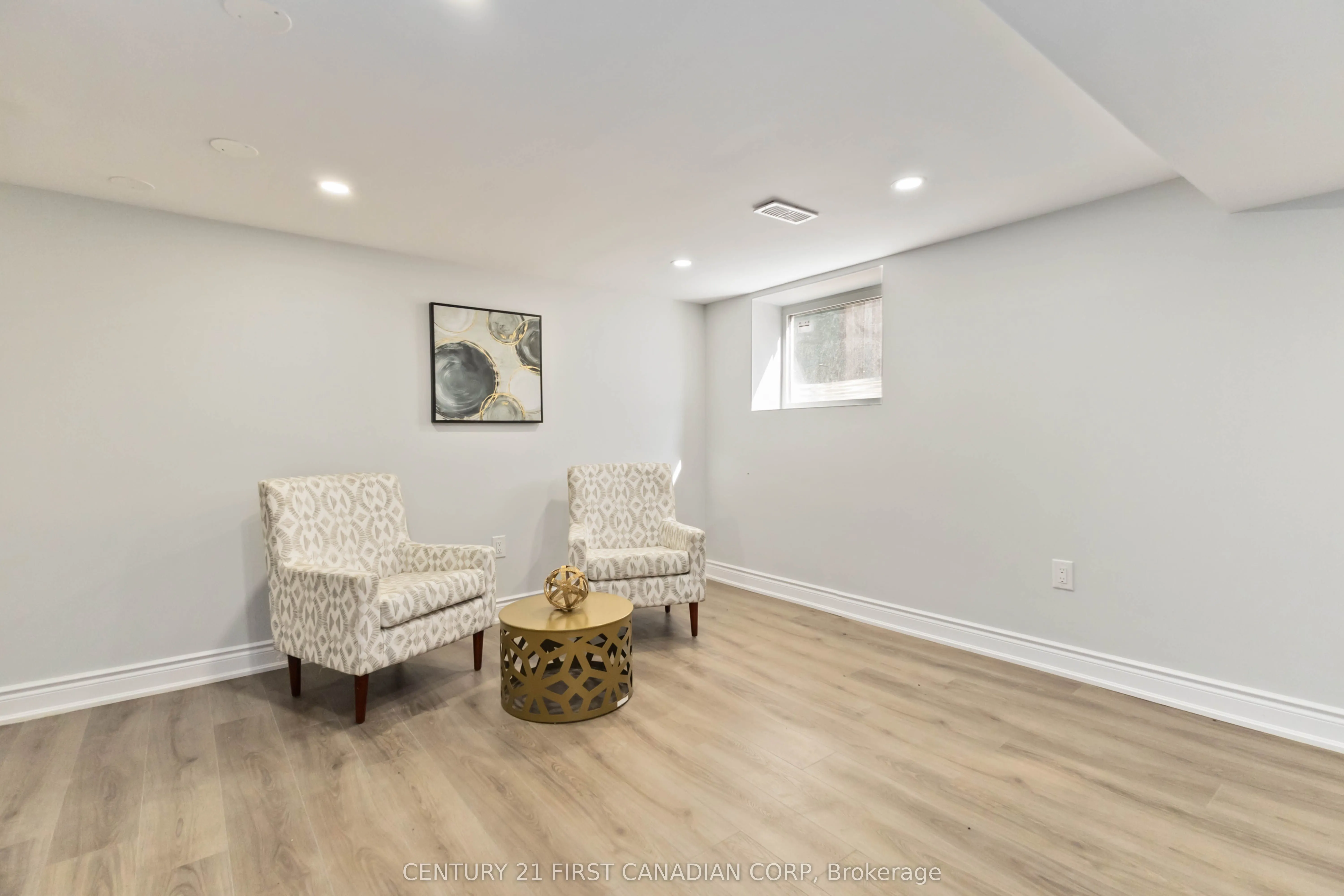 122 Windsor Crescent