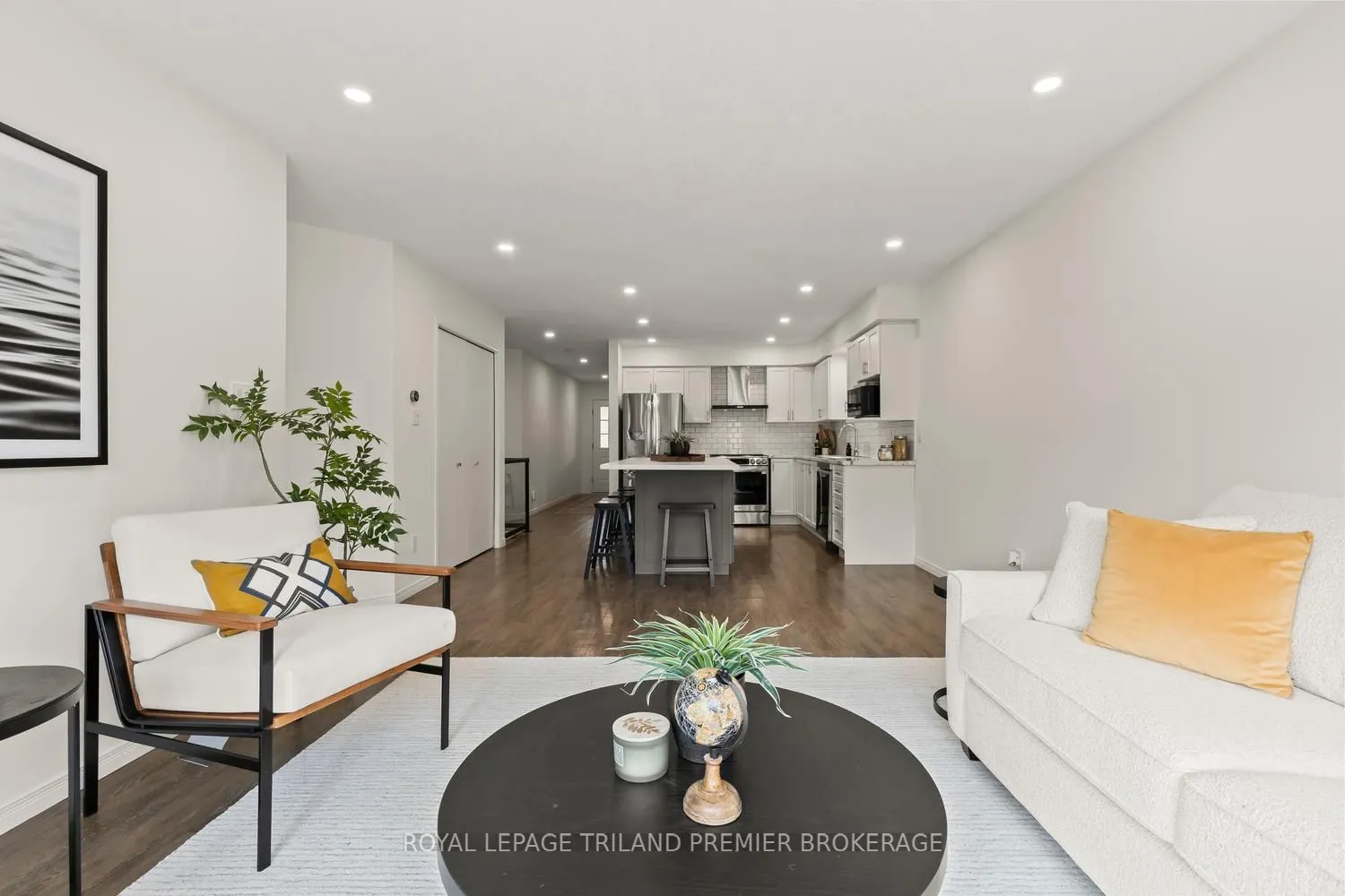 215 North Centre Road #20
