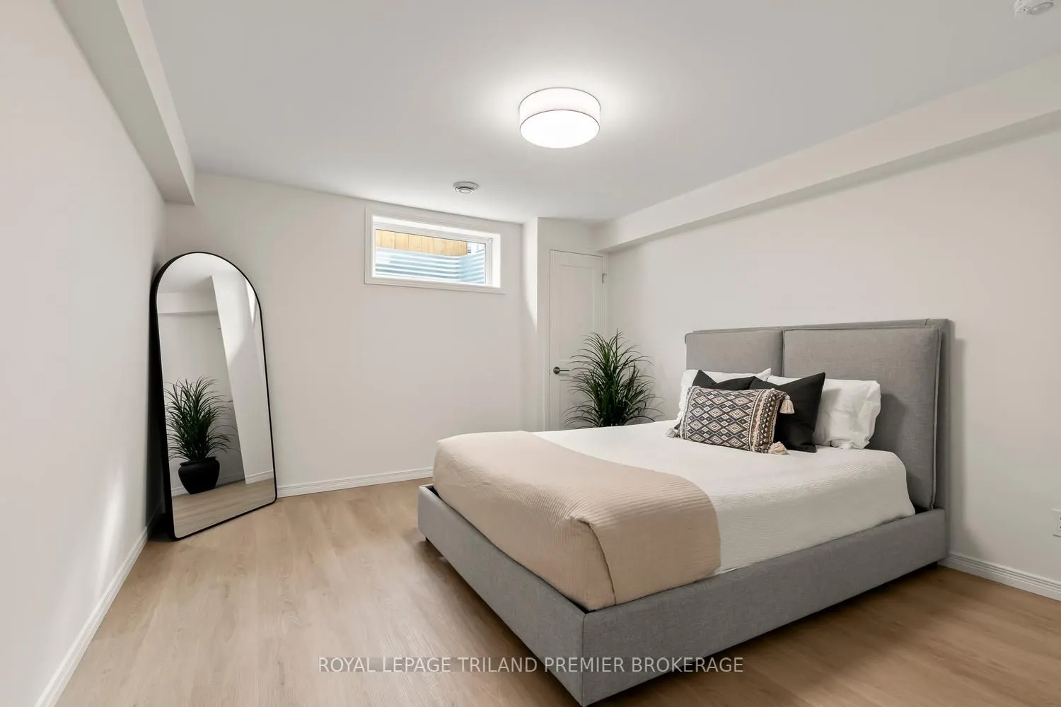 215 North Centre Road #20