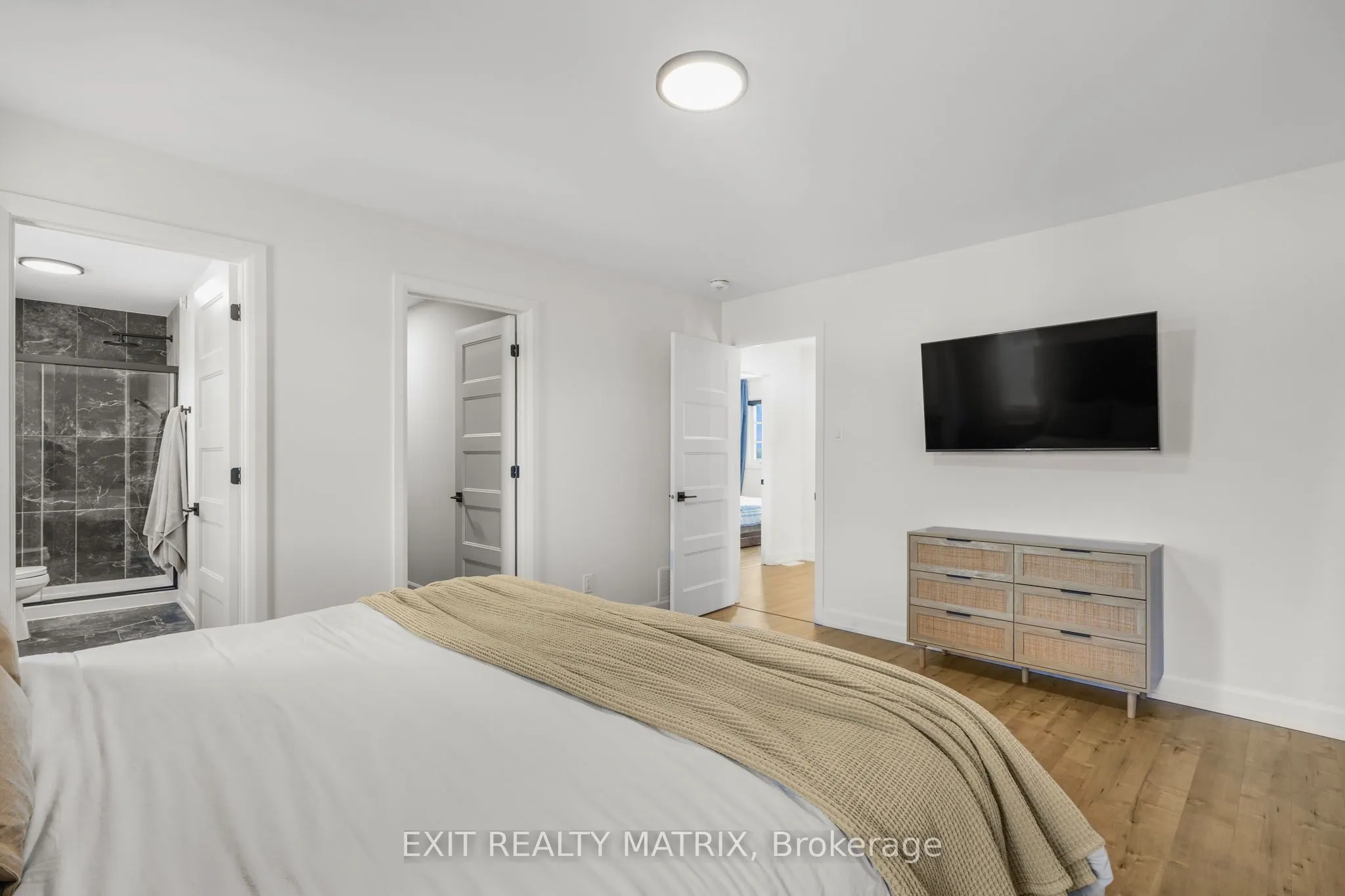1200 Montblanc Crescent