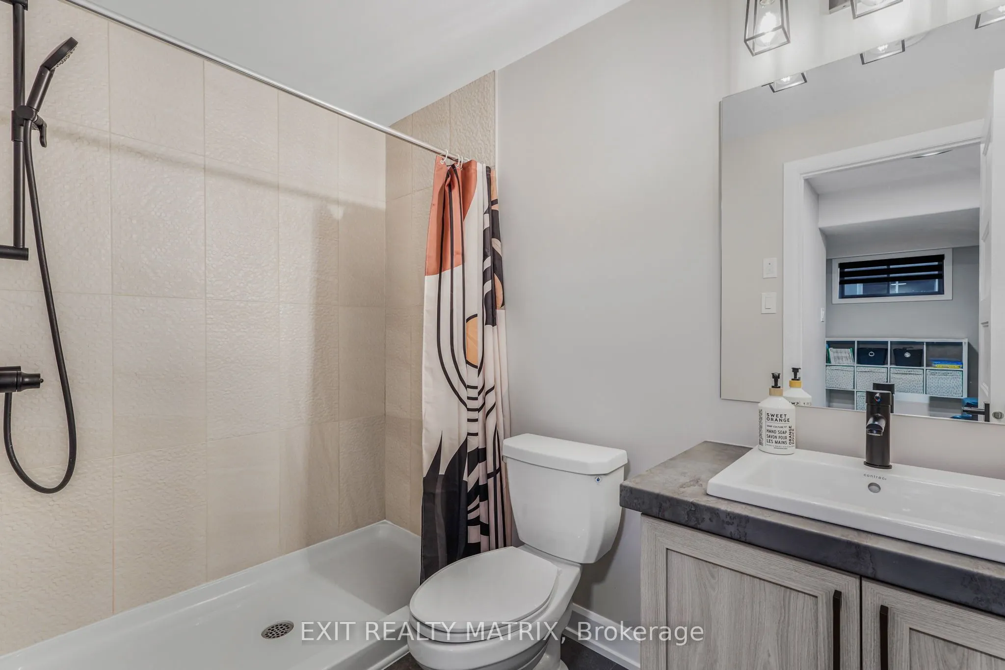 1202 Montblanc Crescent