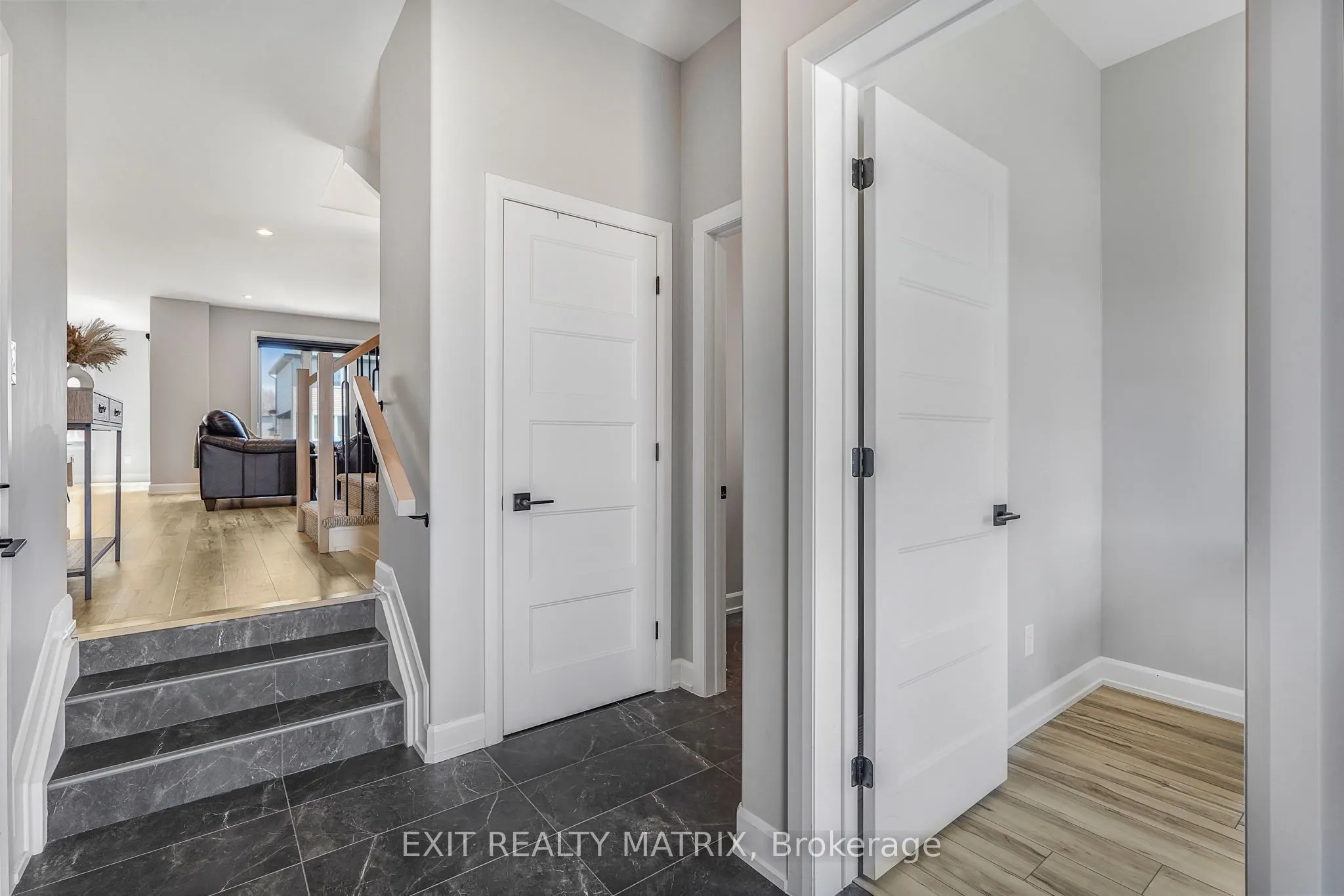 1202 Montblanc Crescent