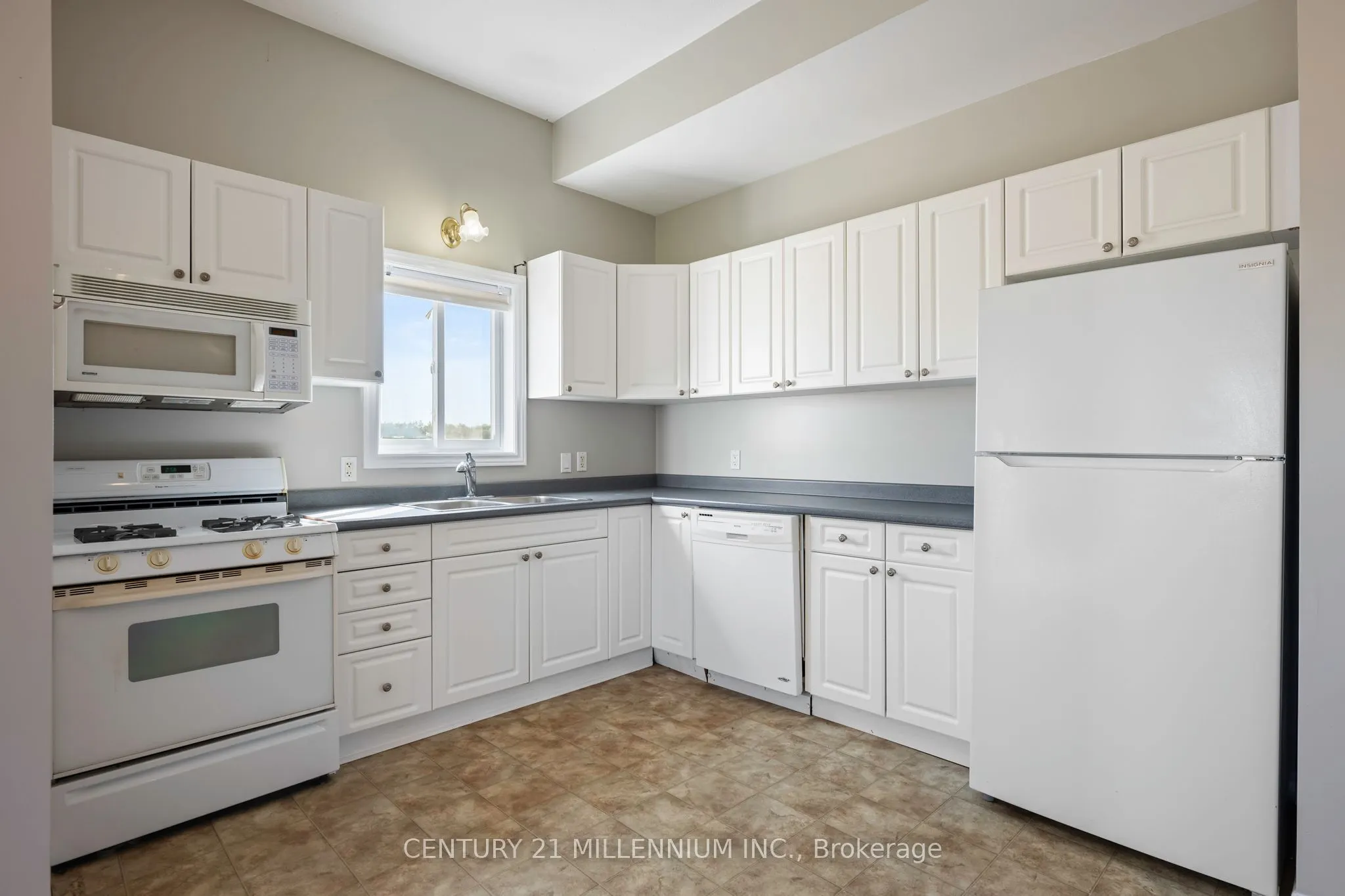 395115 County Road 12 Road