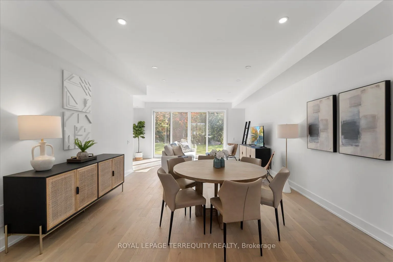 37 Rockmount Crescent