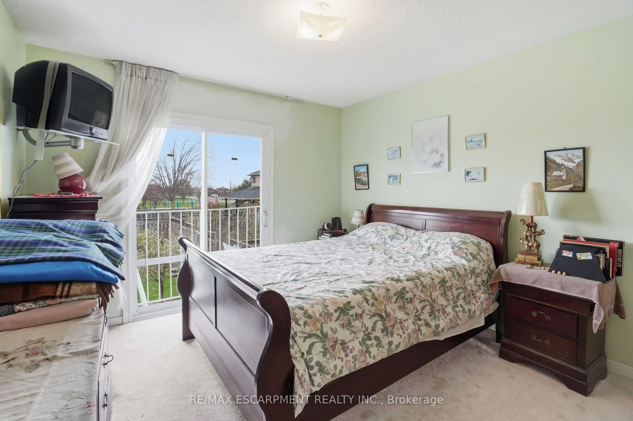 233 Fruitland Road