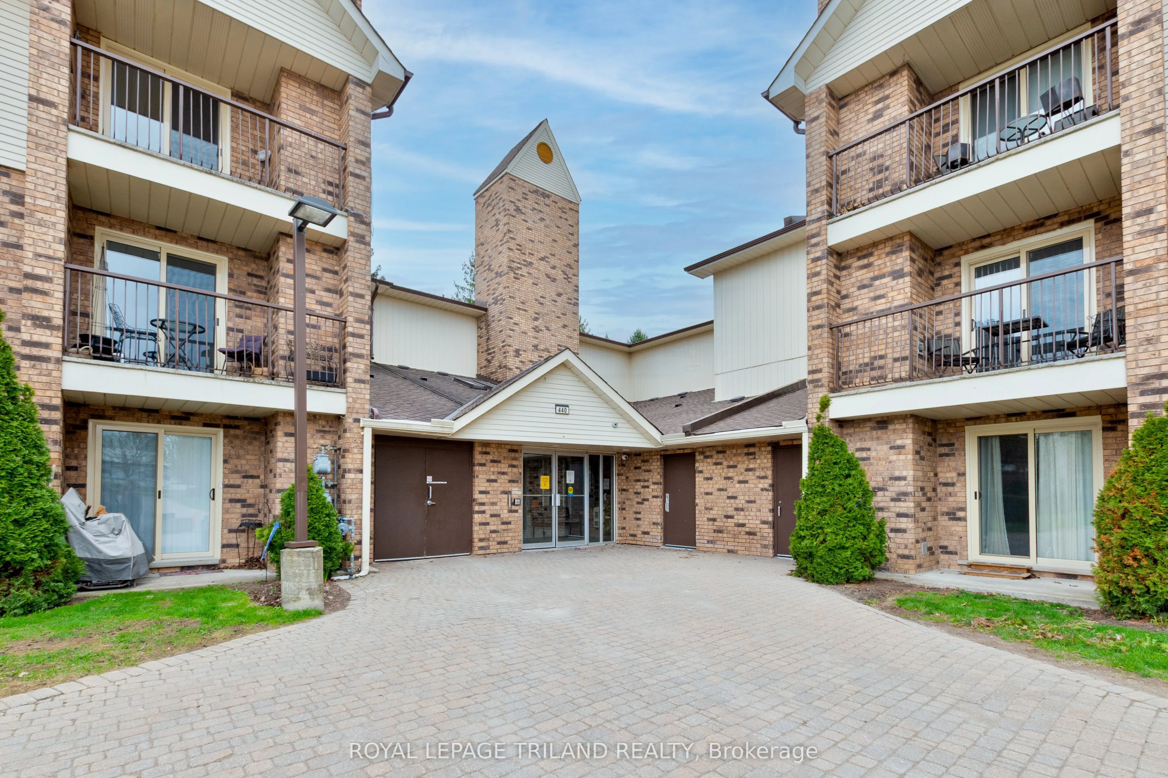 440 Wellington Street #123