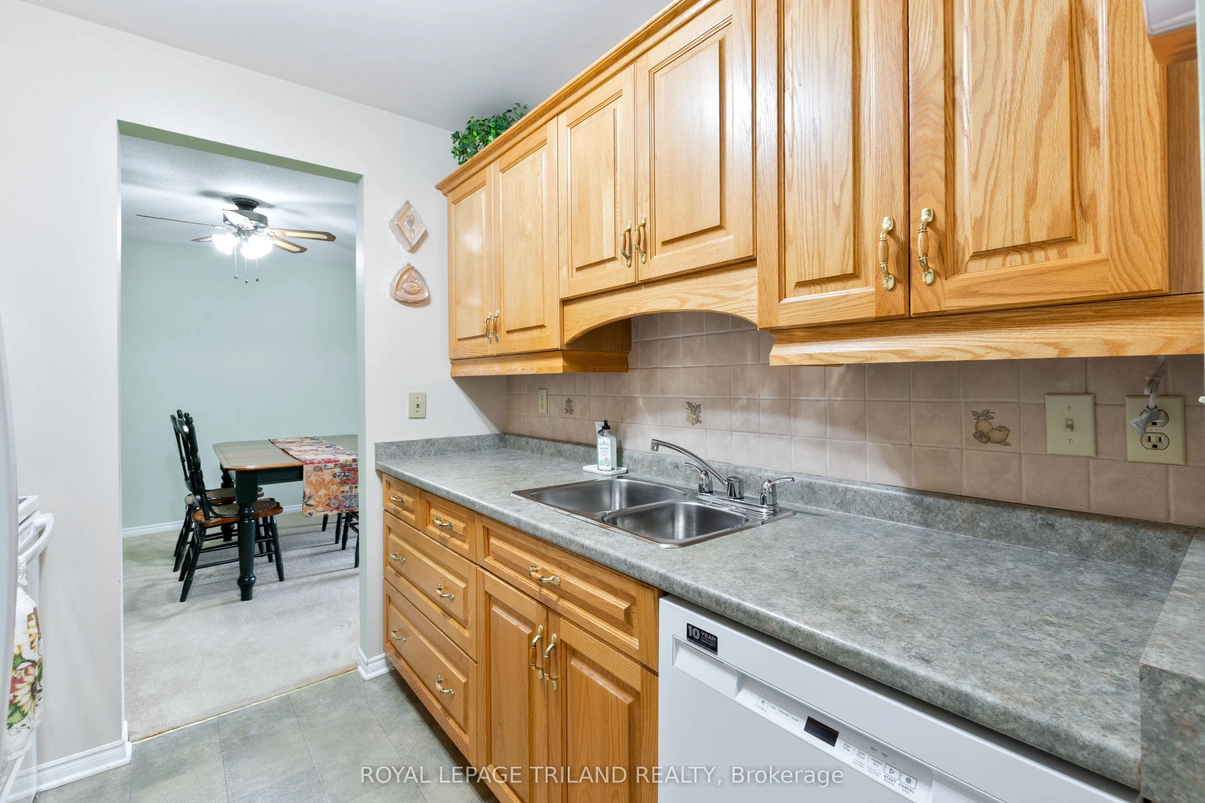 440 Wellington Street #123