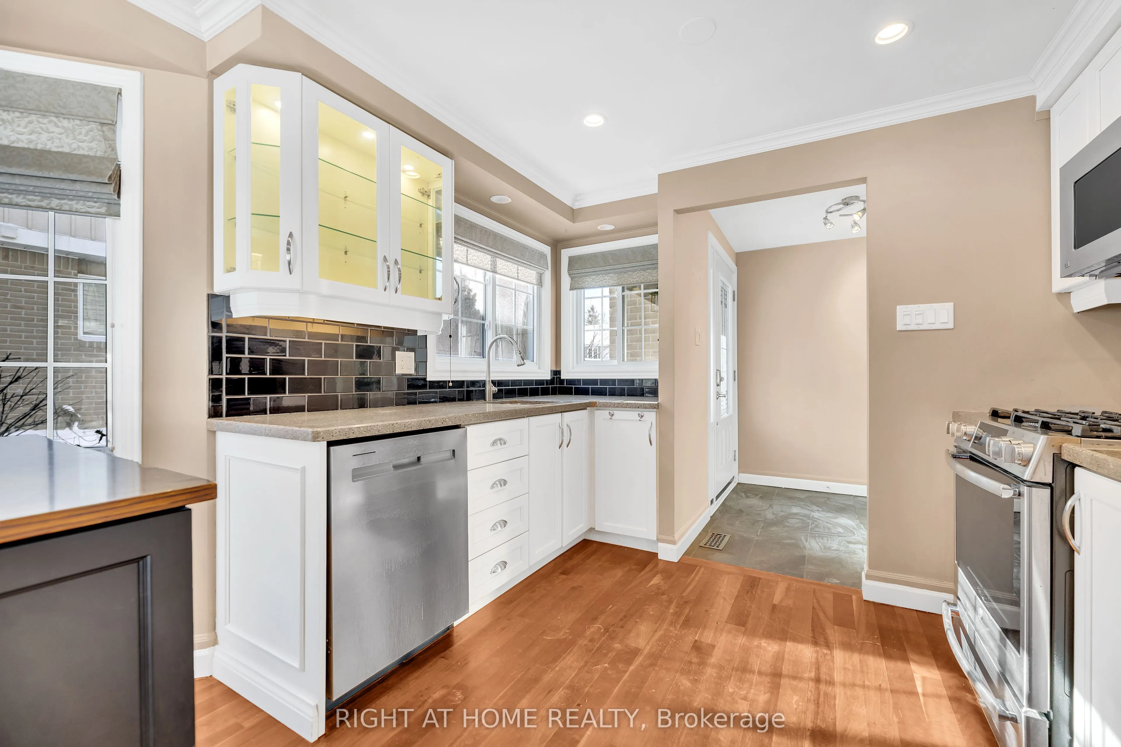 104 Woodlawn Road E #3