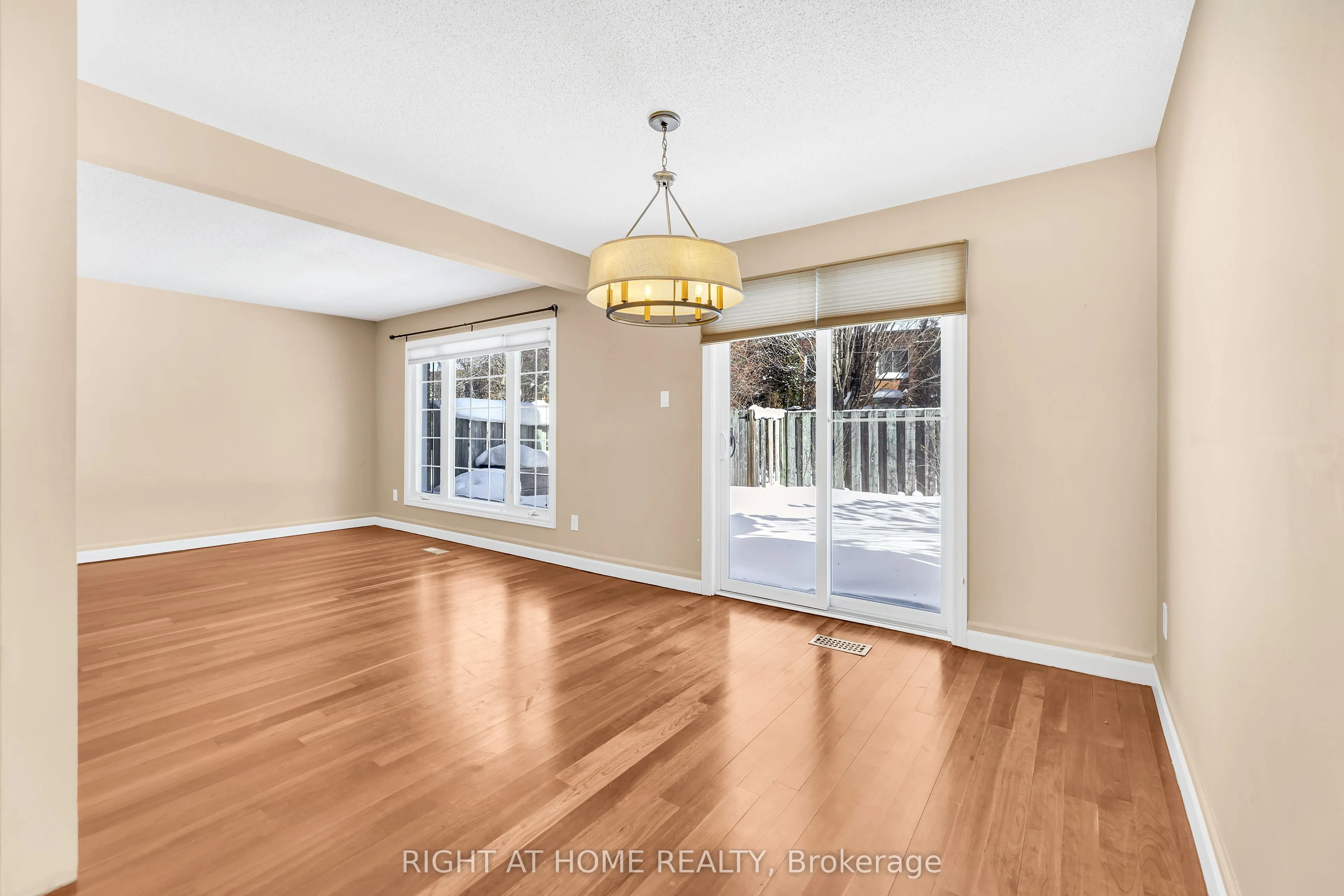 104 Woodlawn Road E #3