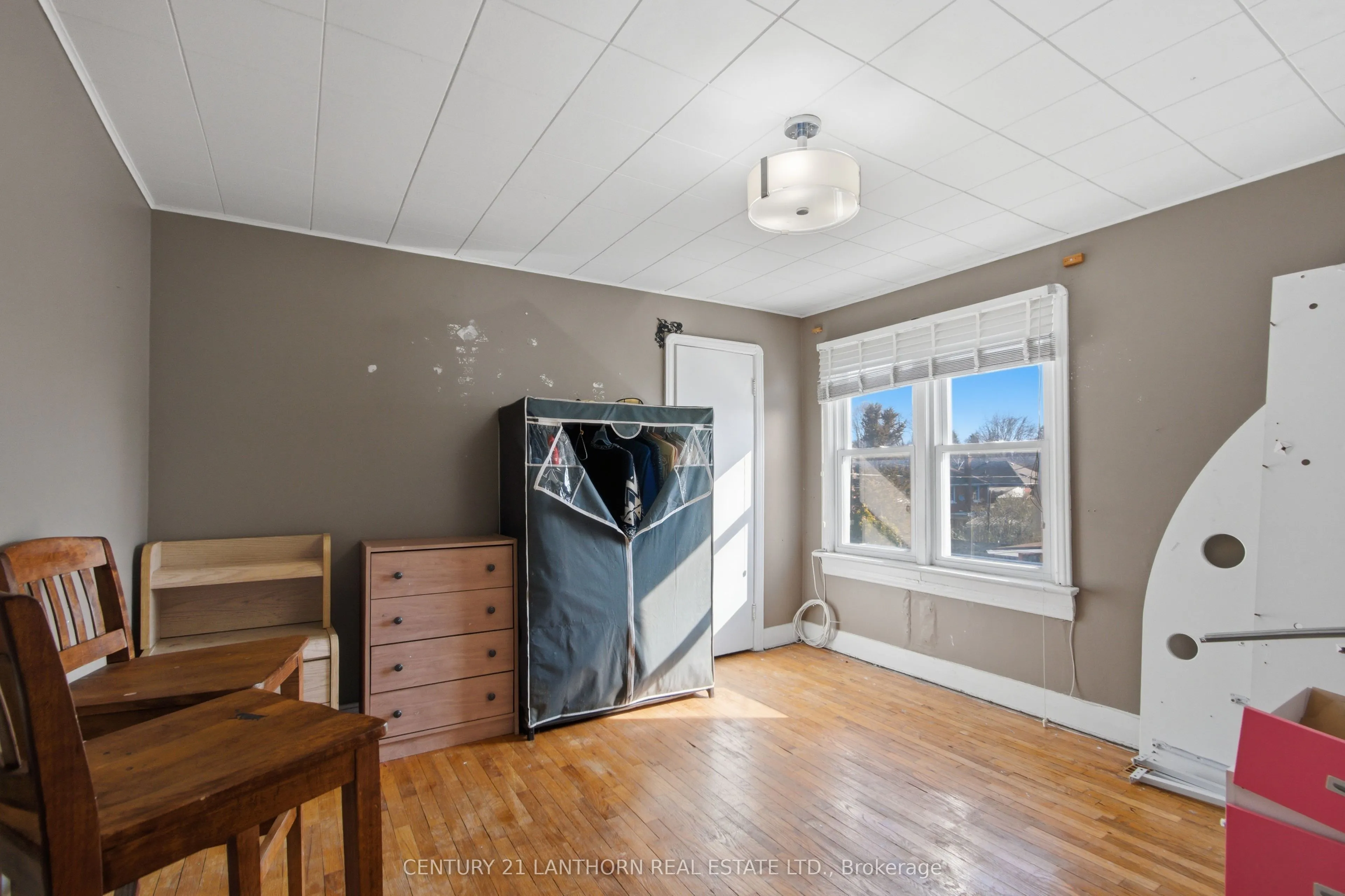 1 Clarke Boulevard