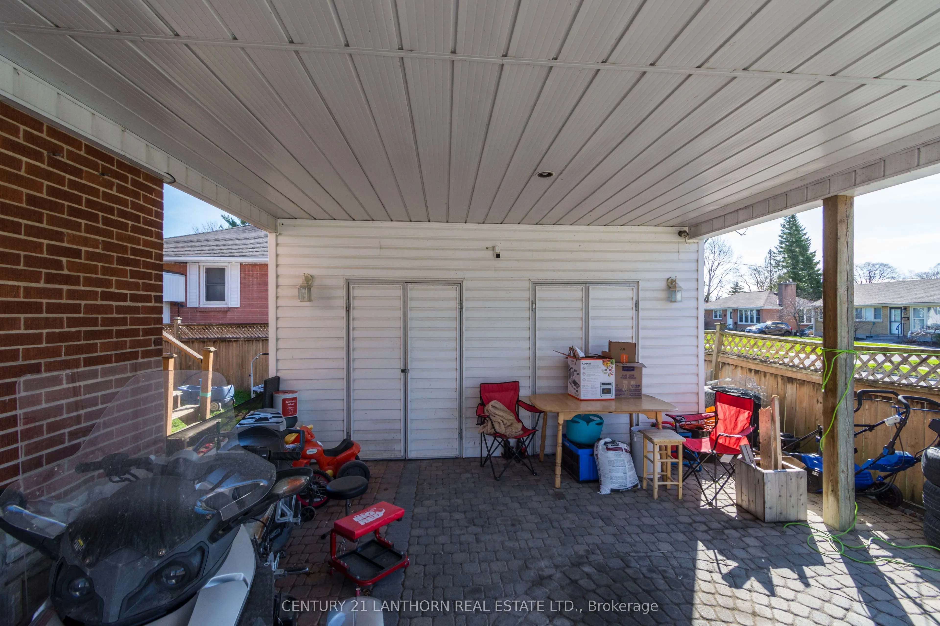 1 Clarke Boulevard