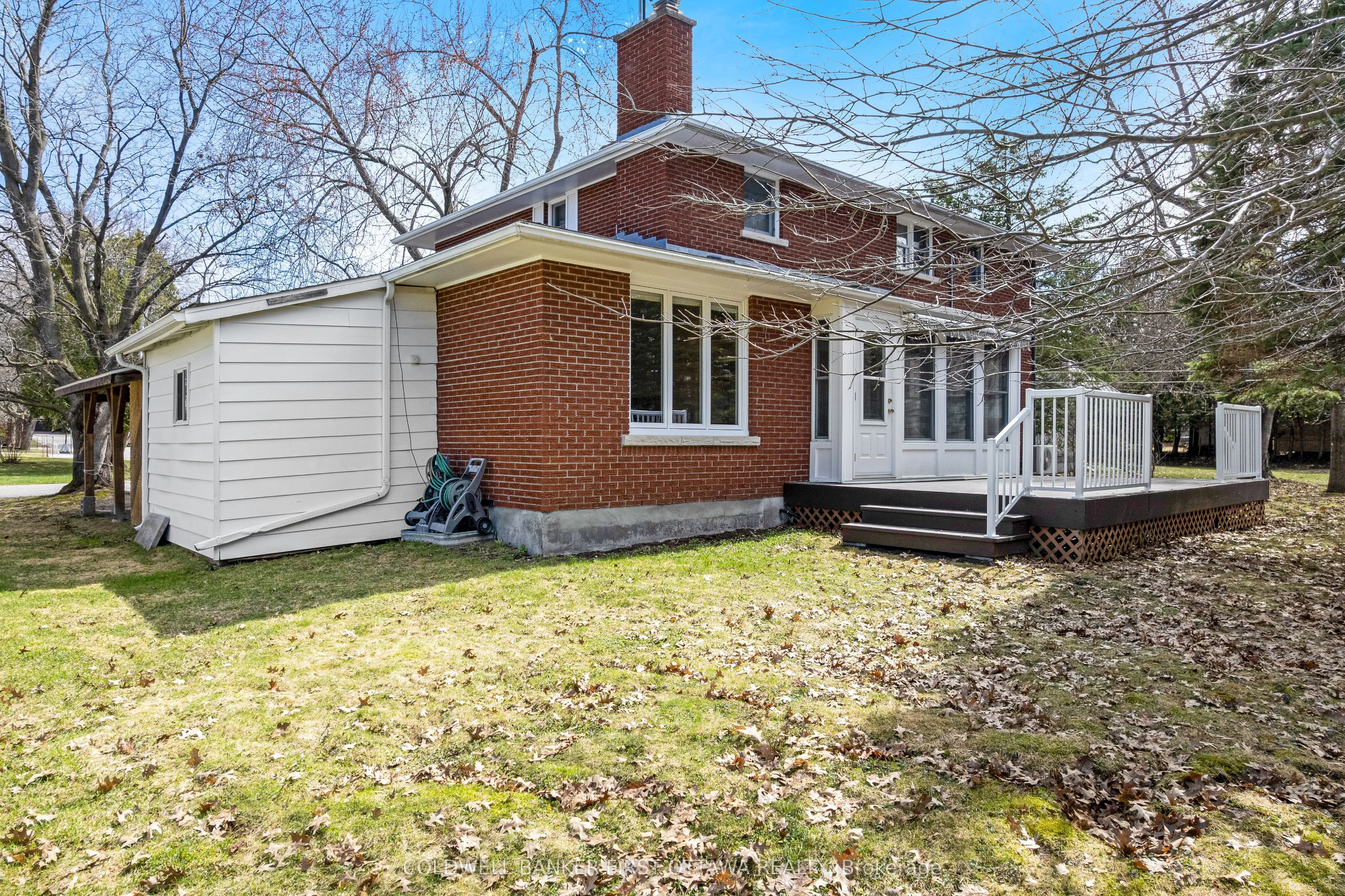 12 Glenview Crescent
