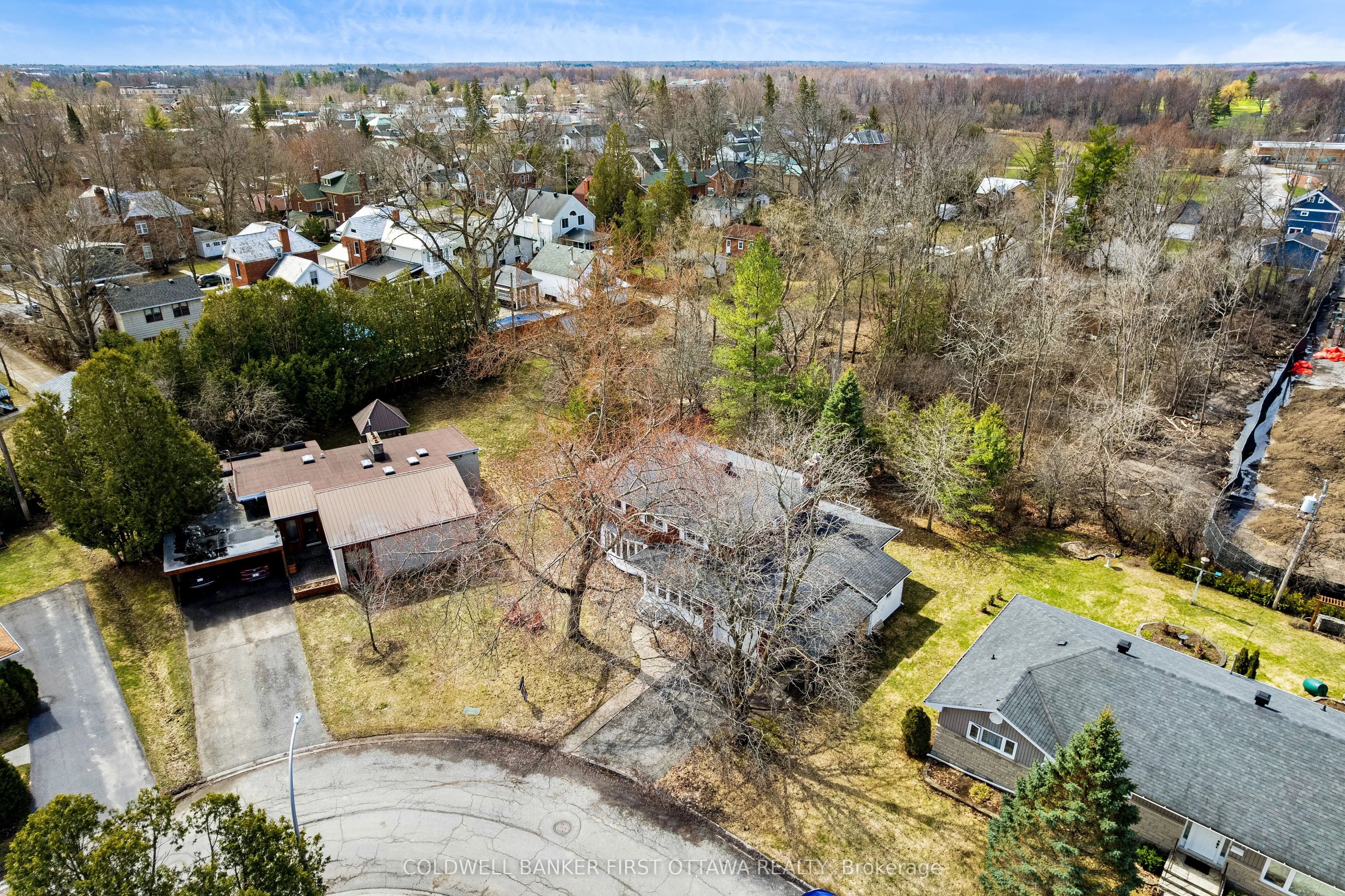 12 Glenview Crescent