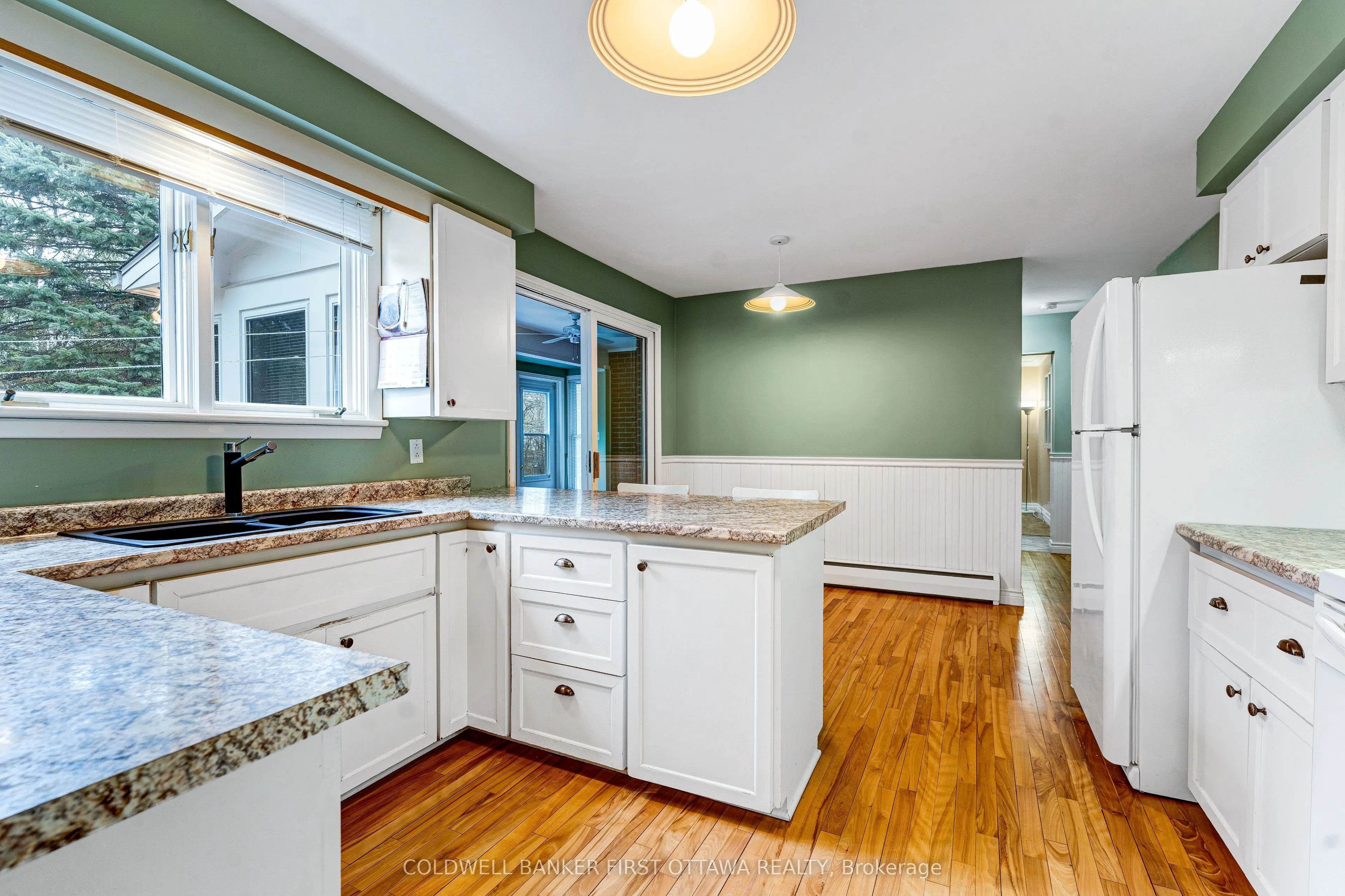 12 Glenview Crescent
