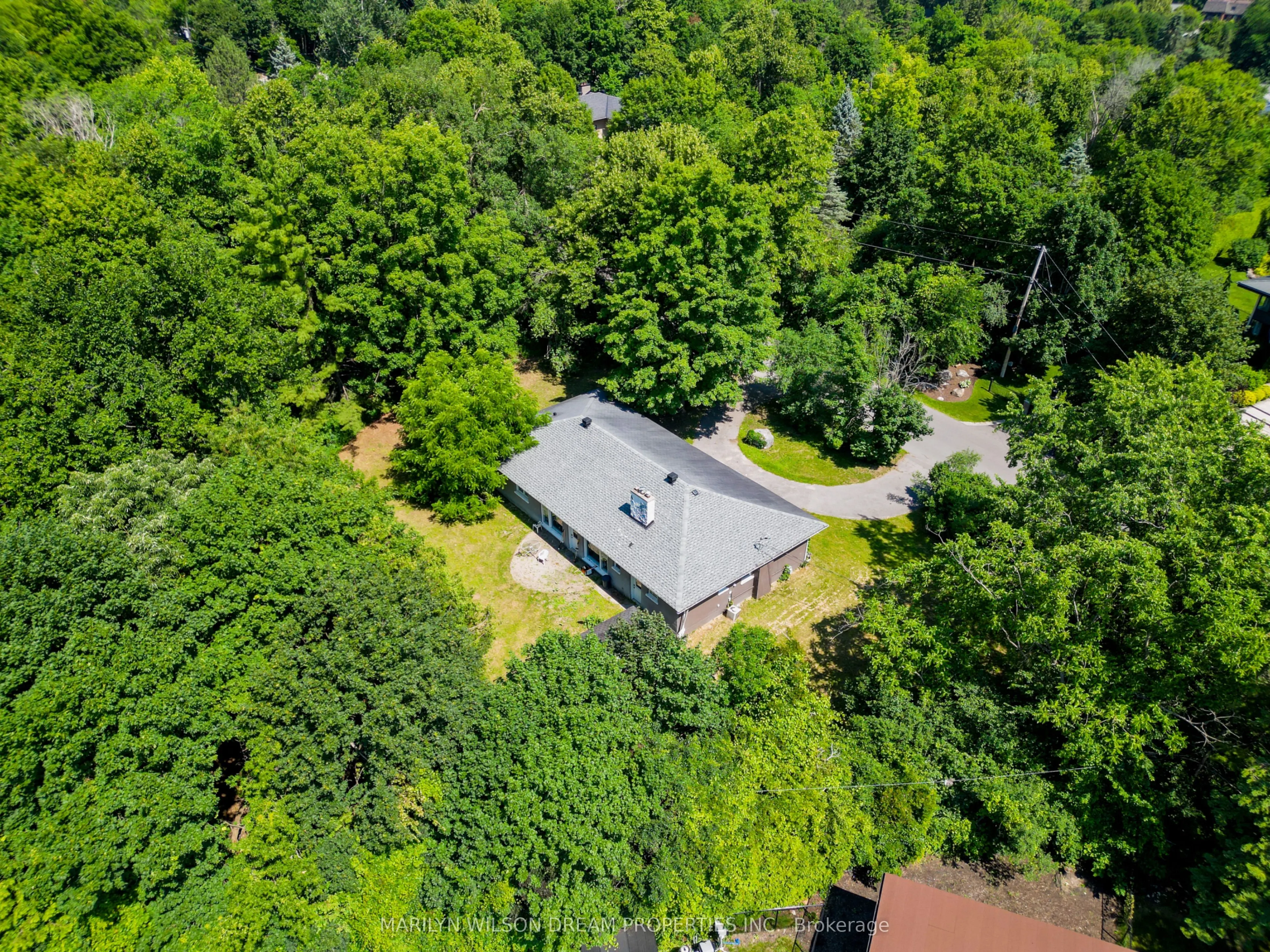 10 Cedar Road