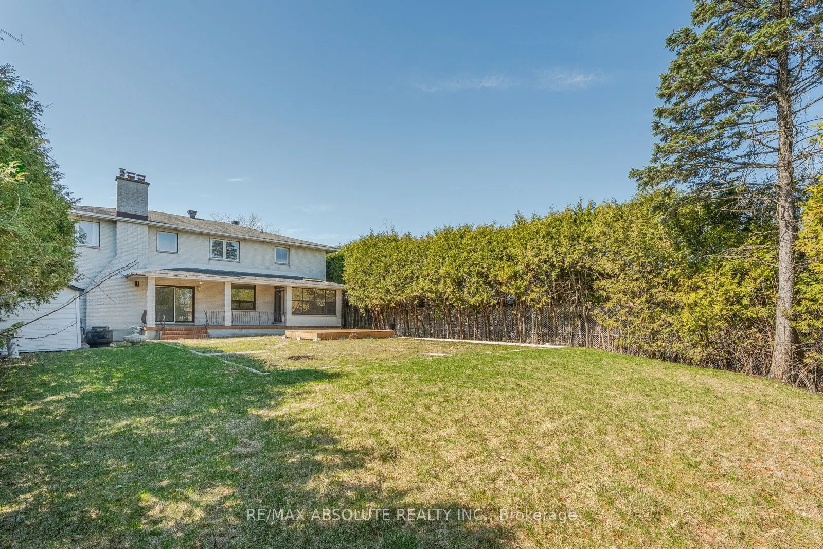 1444 Normandy Crescent