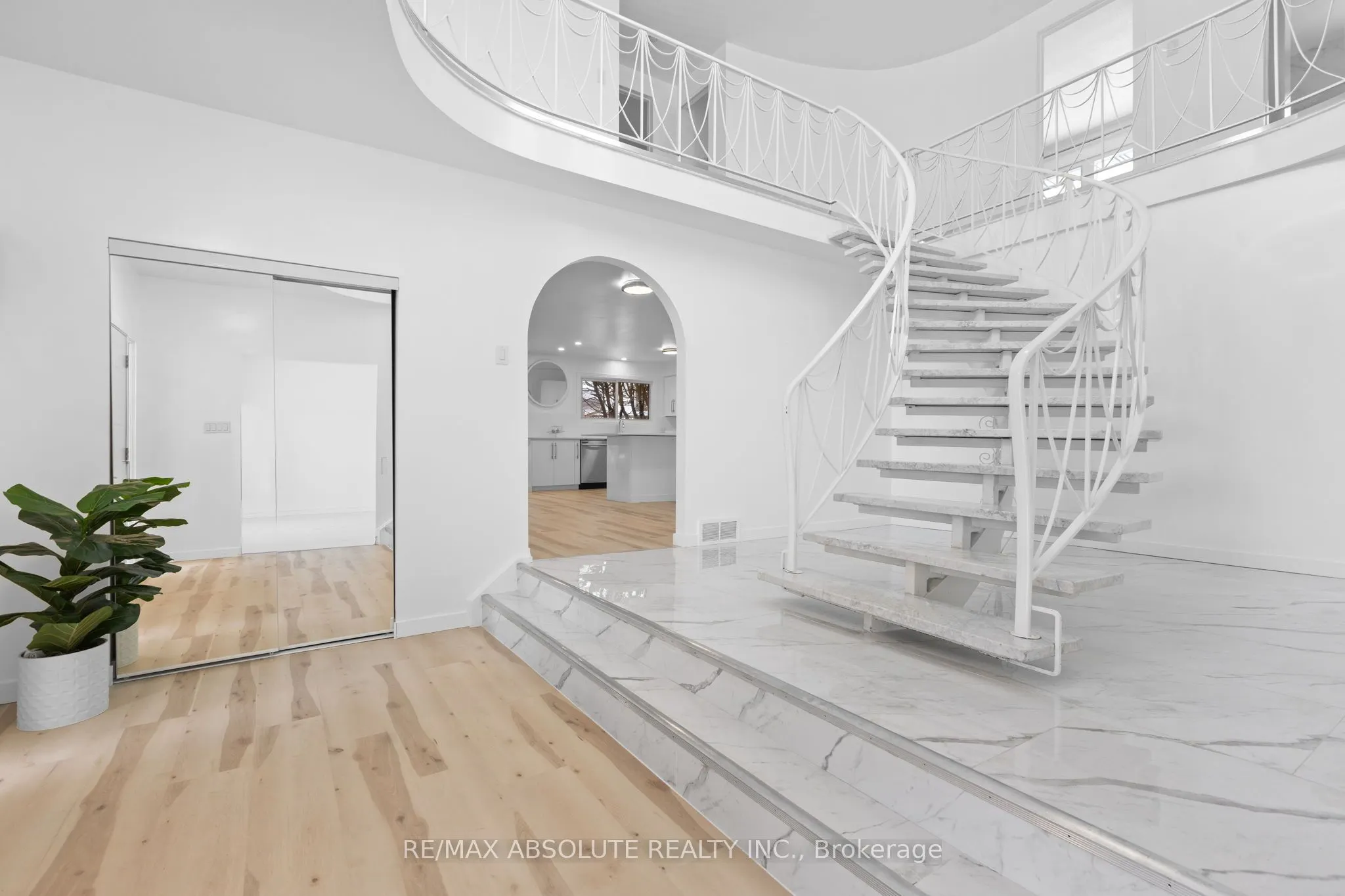 1444 Normandy Crescent