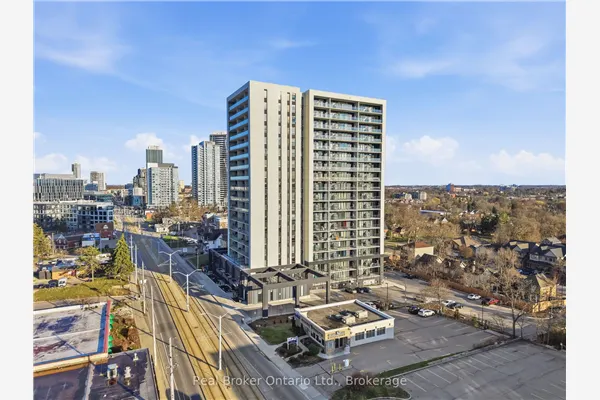 741 King Street W