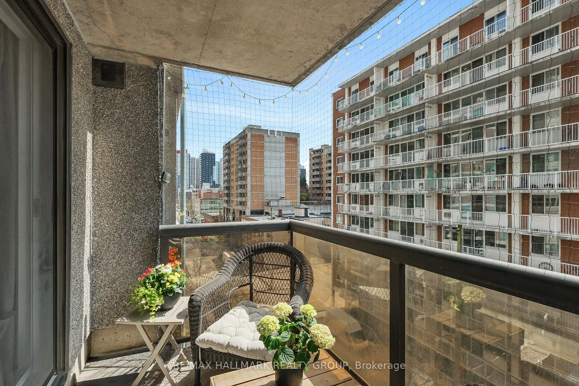199 Kent Street #604