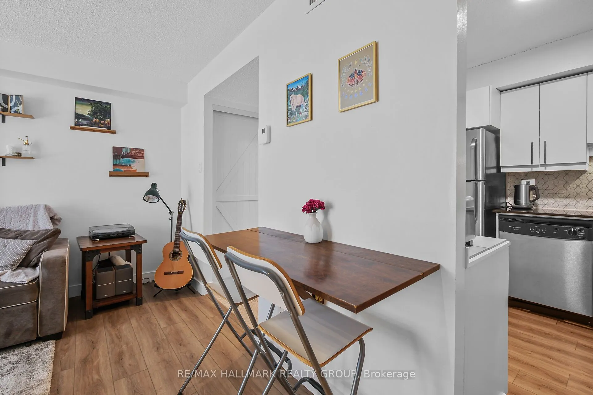 199 Kent Street #604