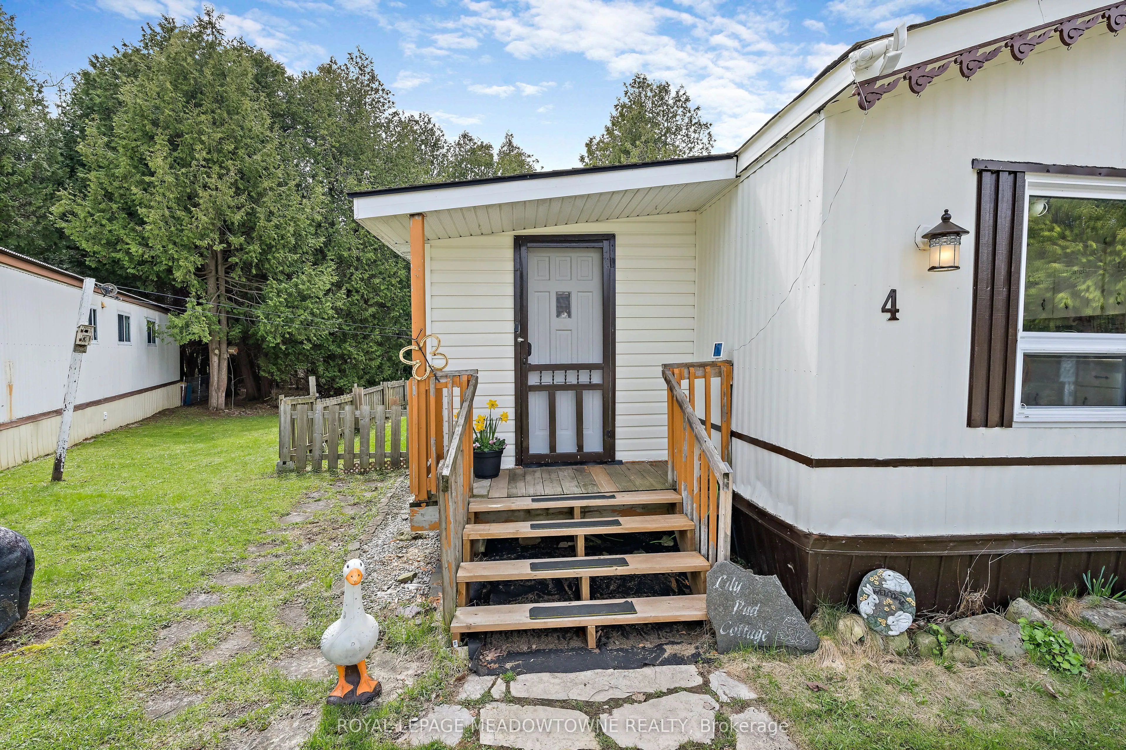4 Laurel Lane