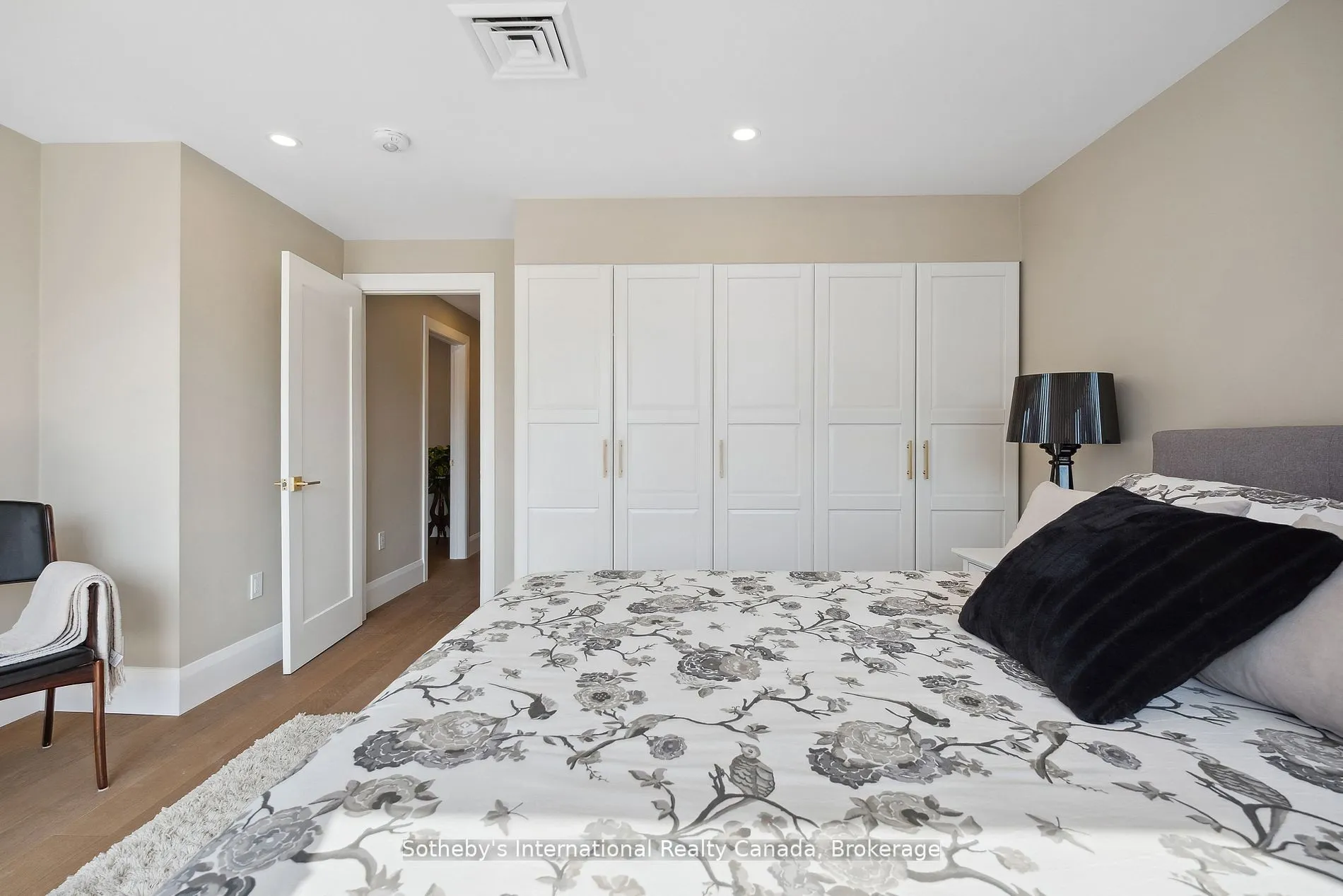 30 Front Street #401