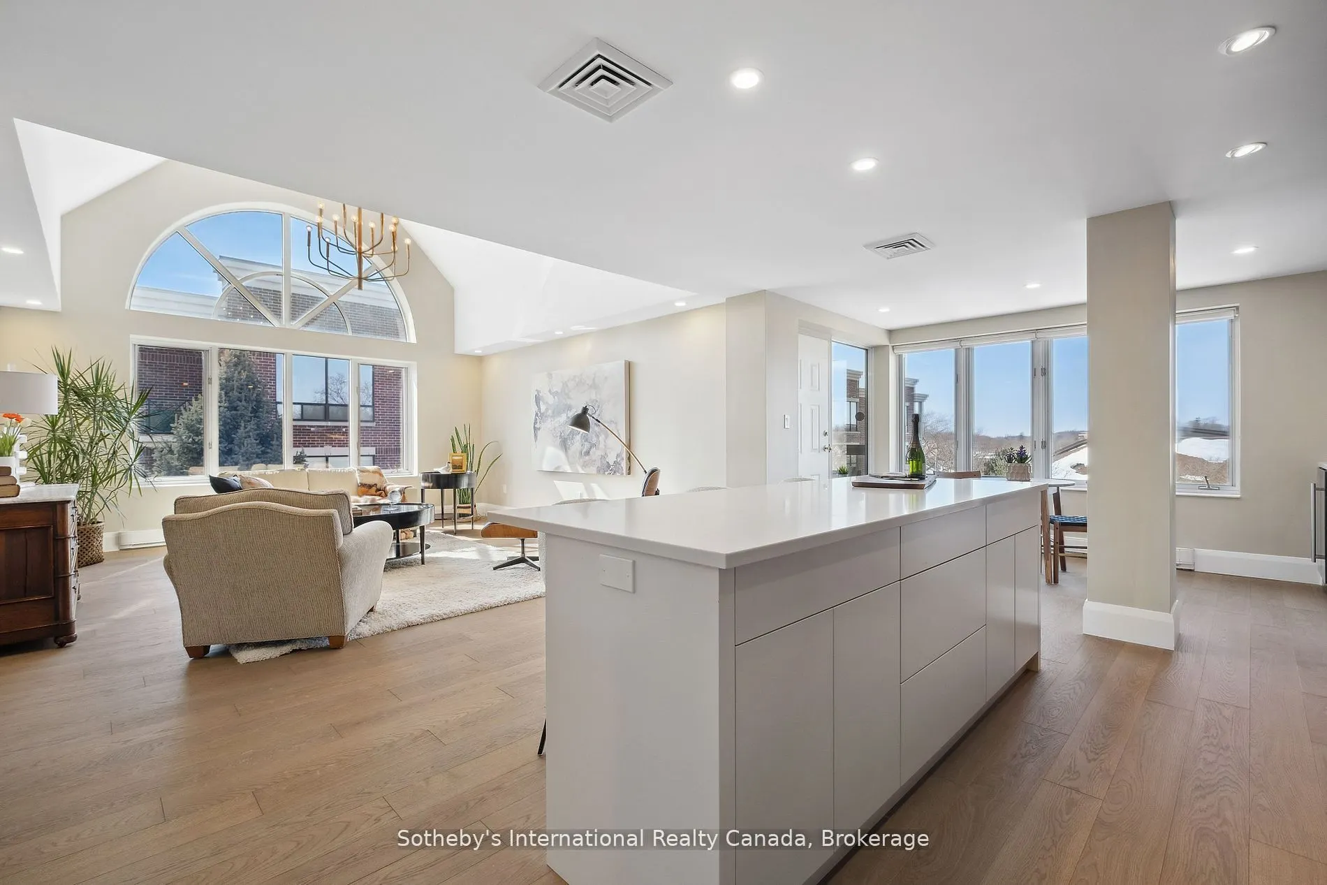30 Front Street #401