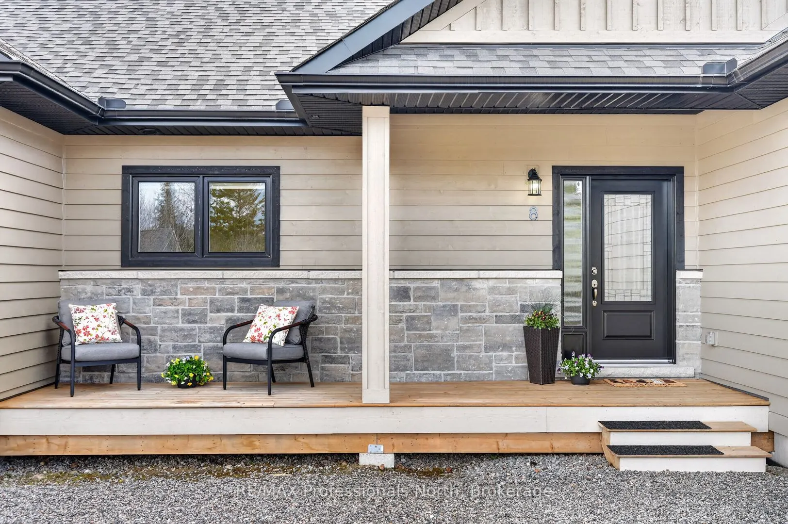 8 Bancroft Ridge Drive