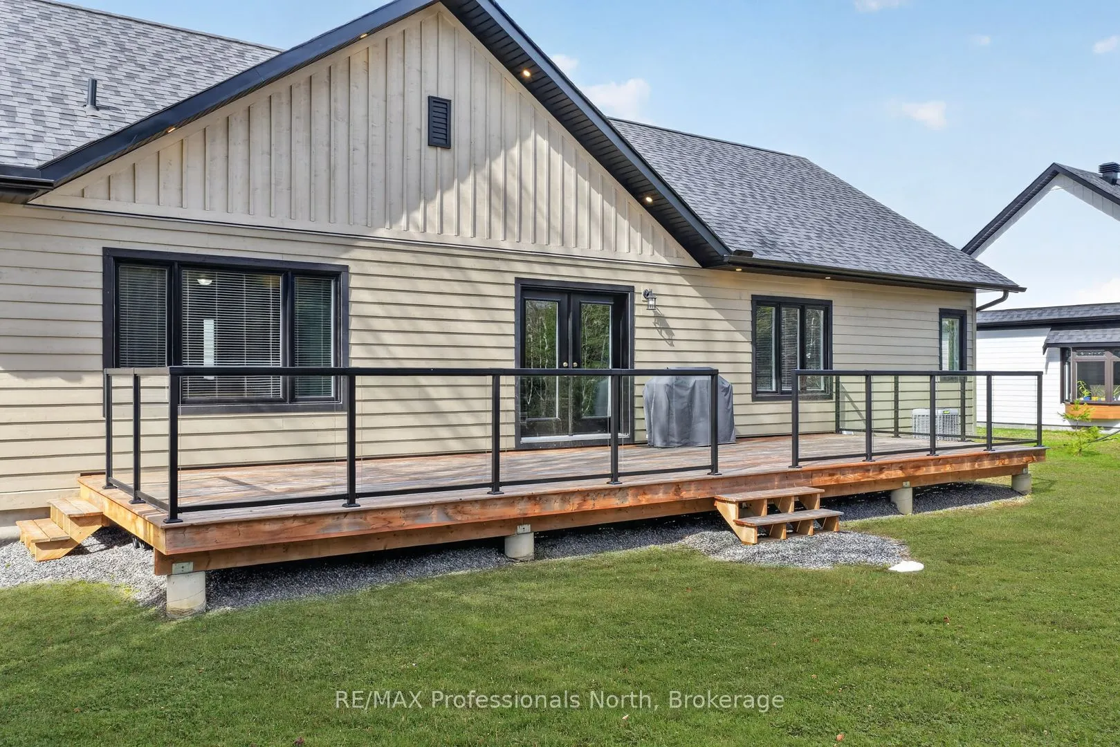 8 Bancroft Ridge Drive