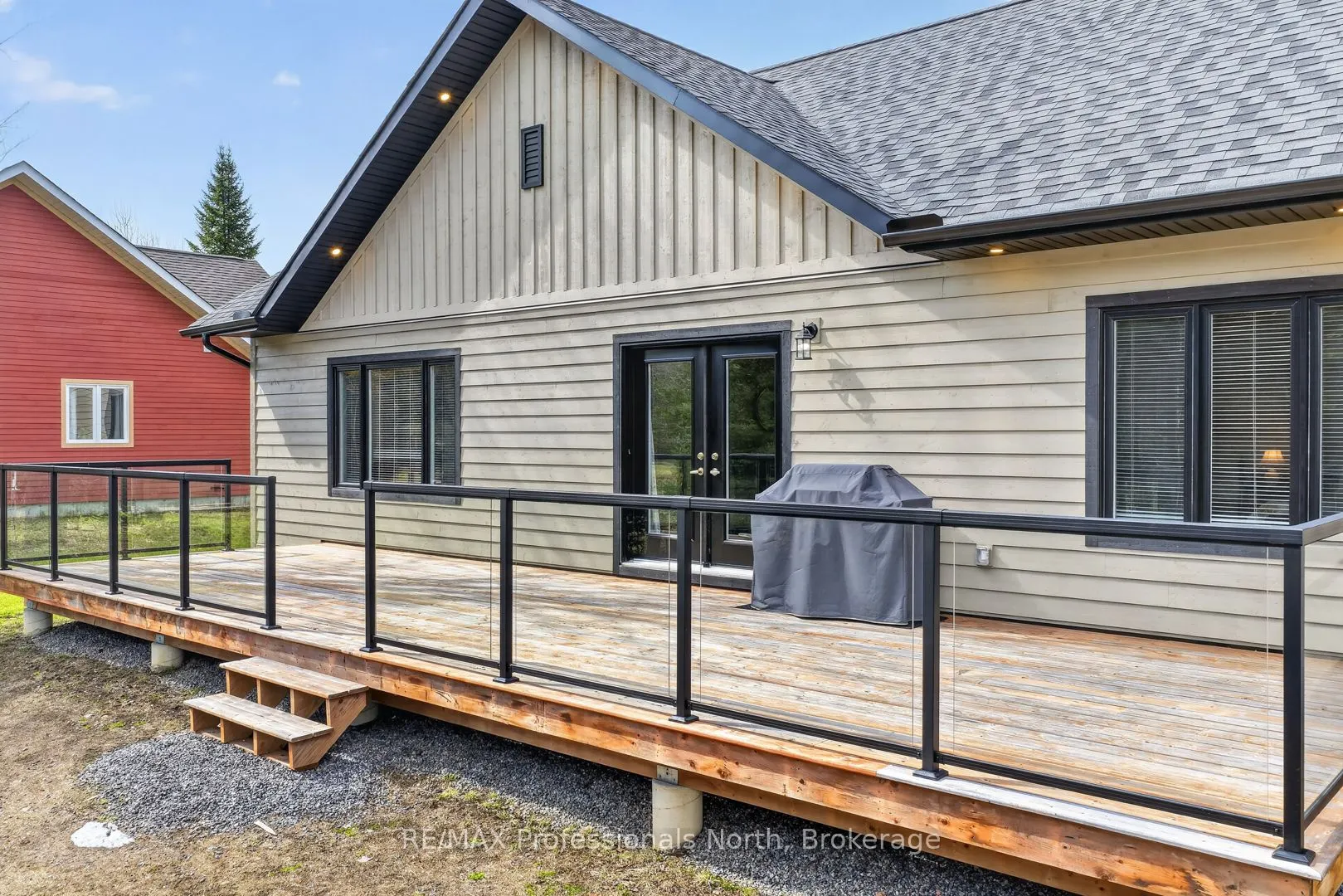 8 Bancroft Ridge Drive