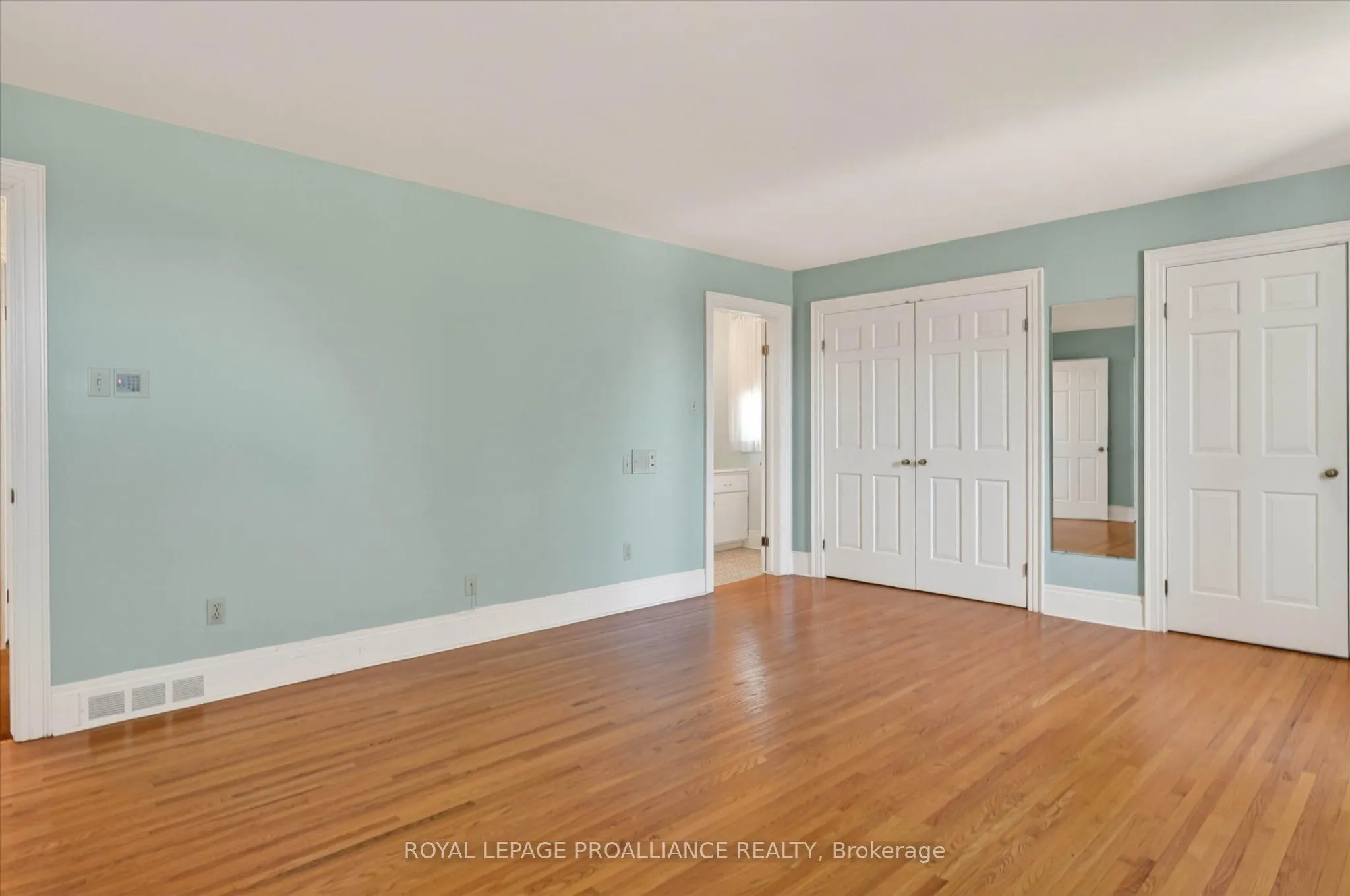 1285 Brealey Drive