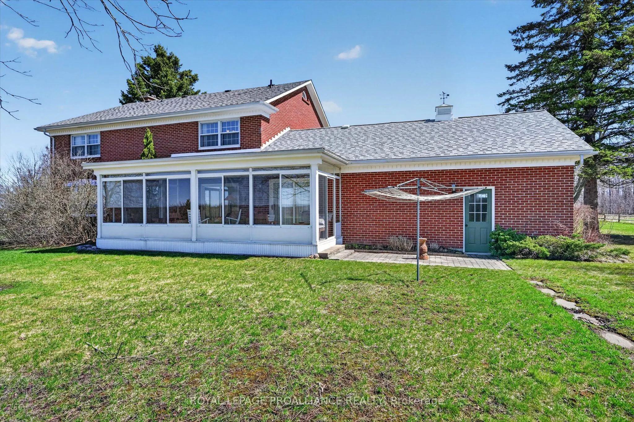 1285 Brealey Drive