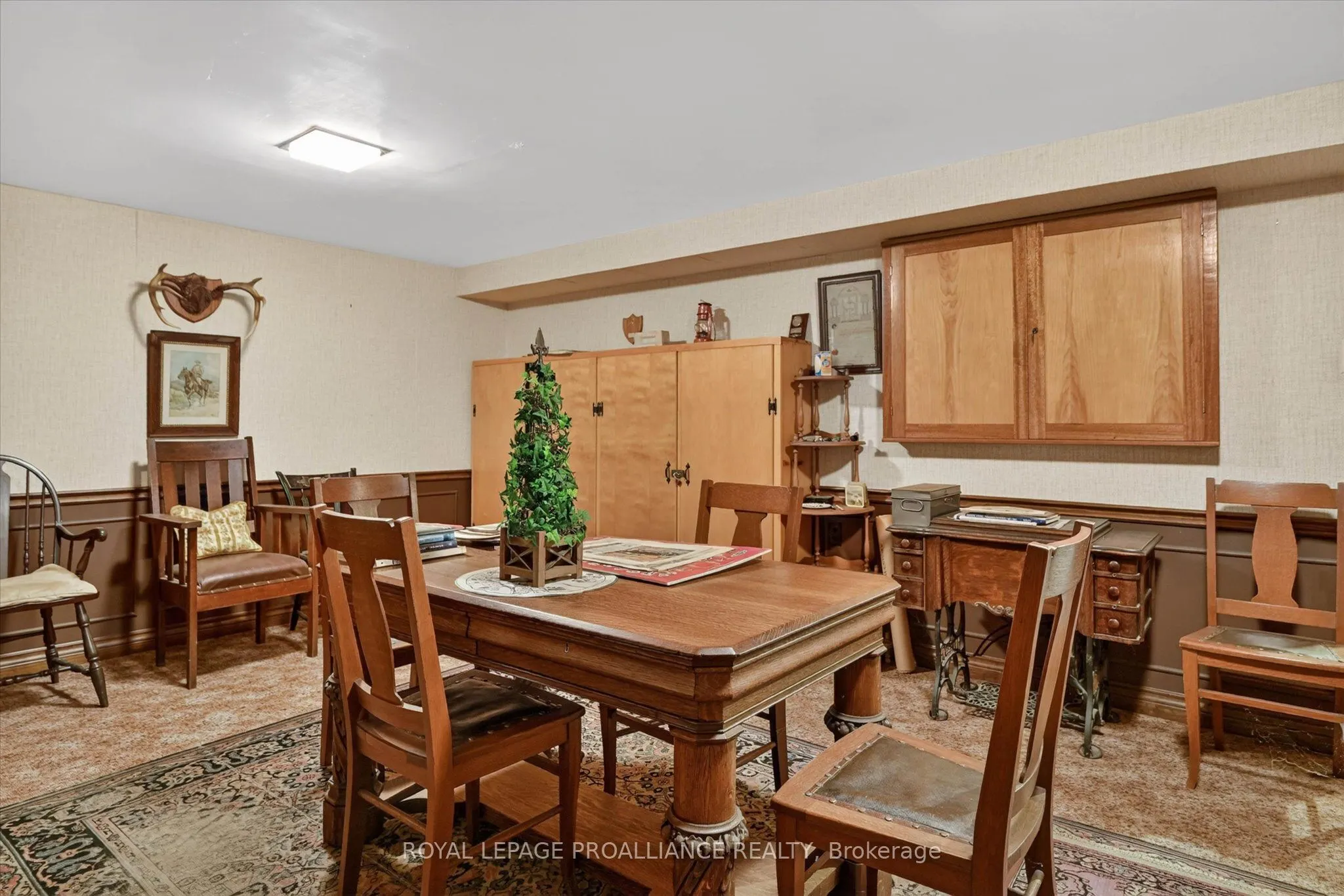 1285 Brealey Drive