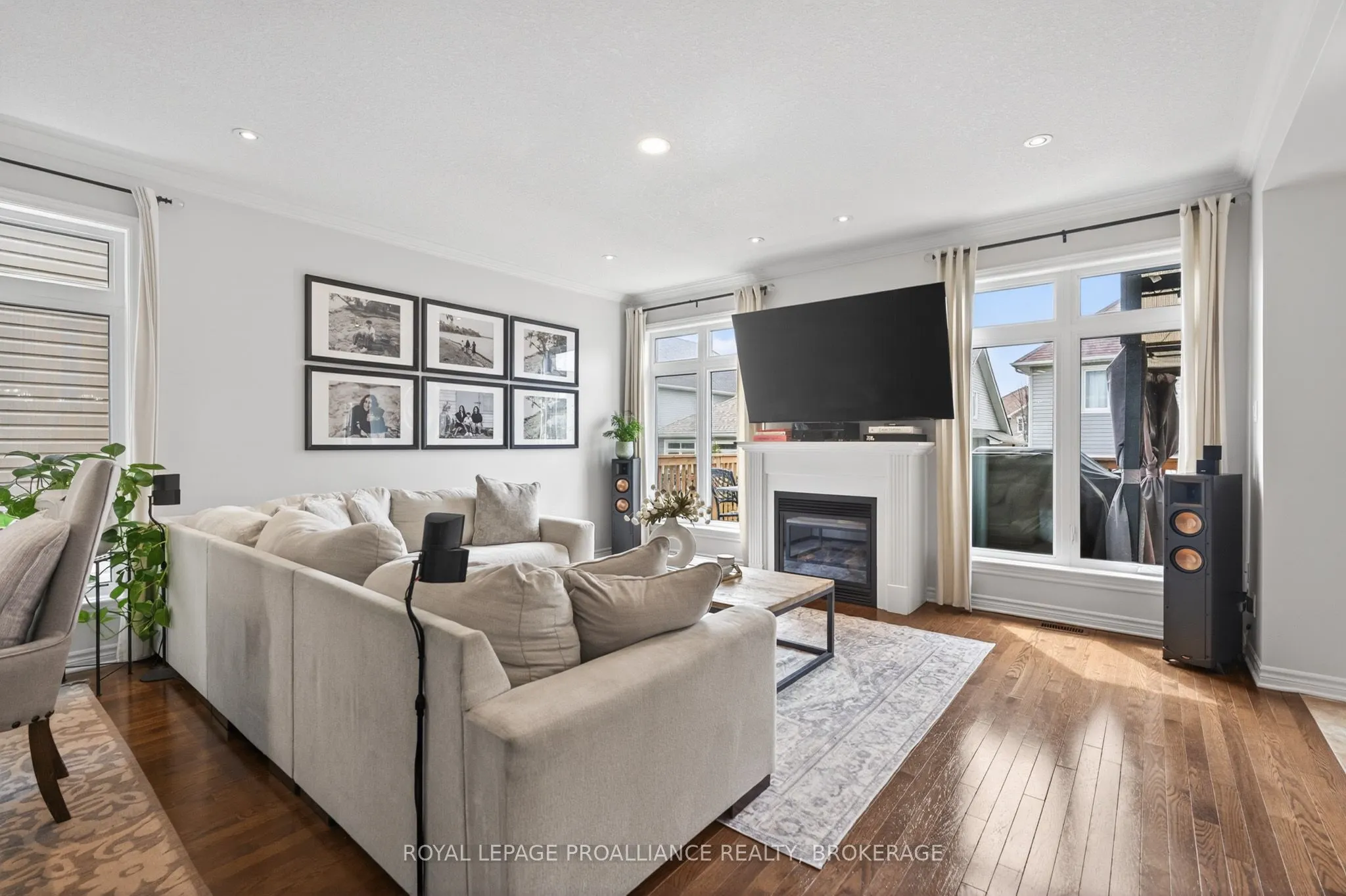 1153 Escala Crescent