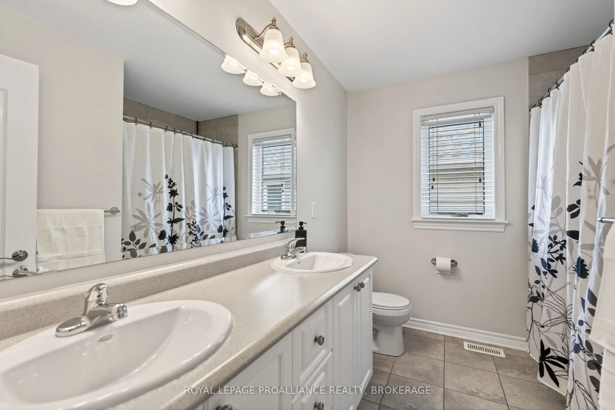1153 Escala Crescent