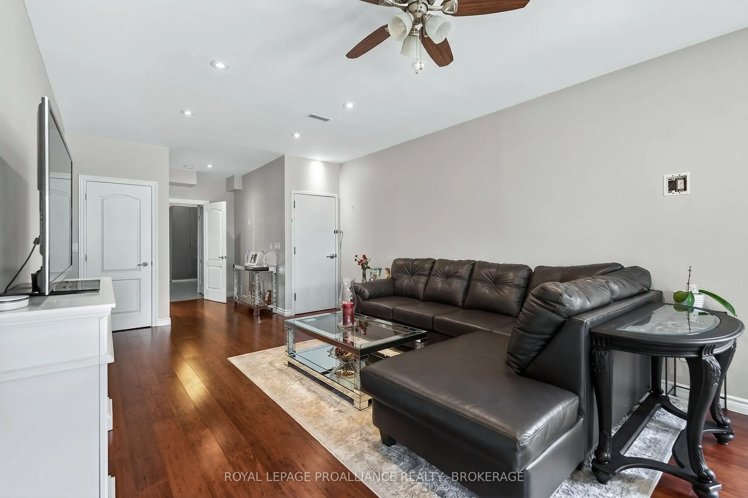1153 Escala Crescent