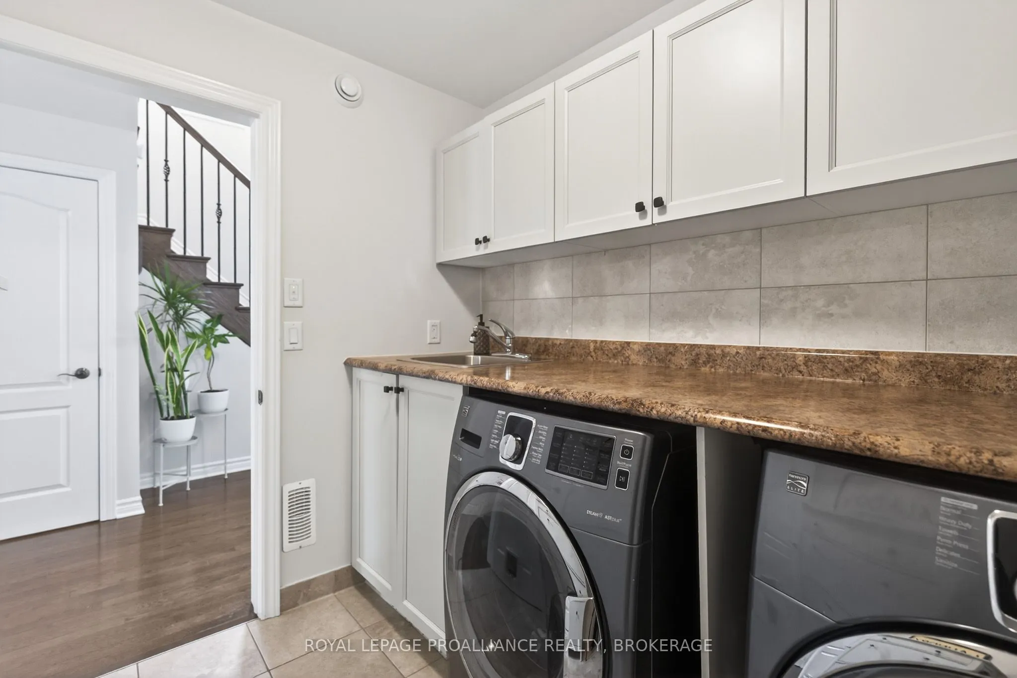 1153 Escala Crescent