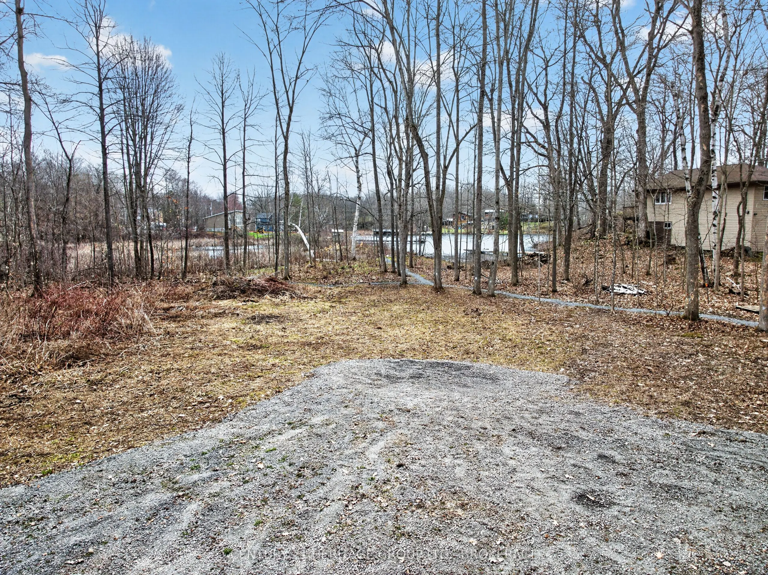 828 Thomas Road