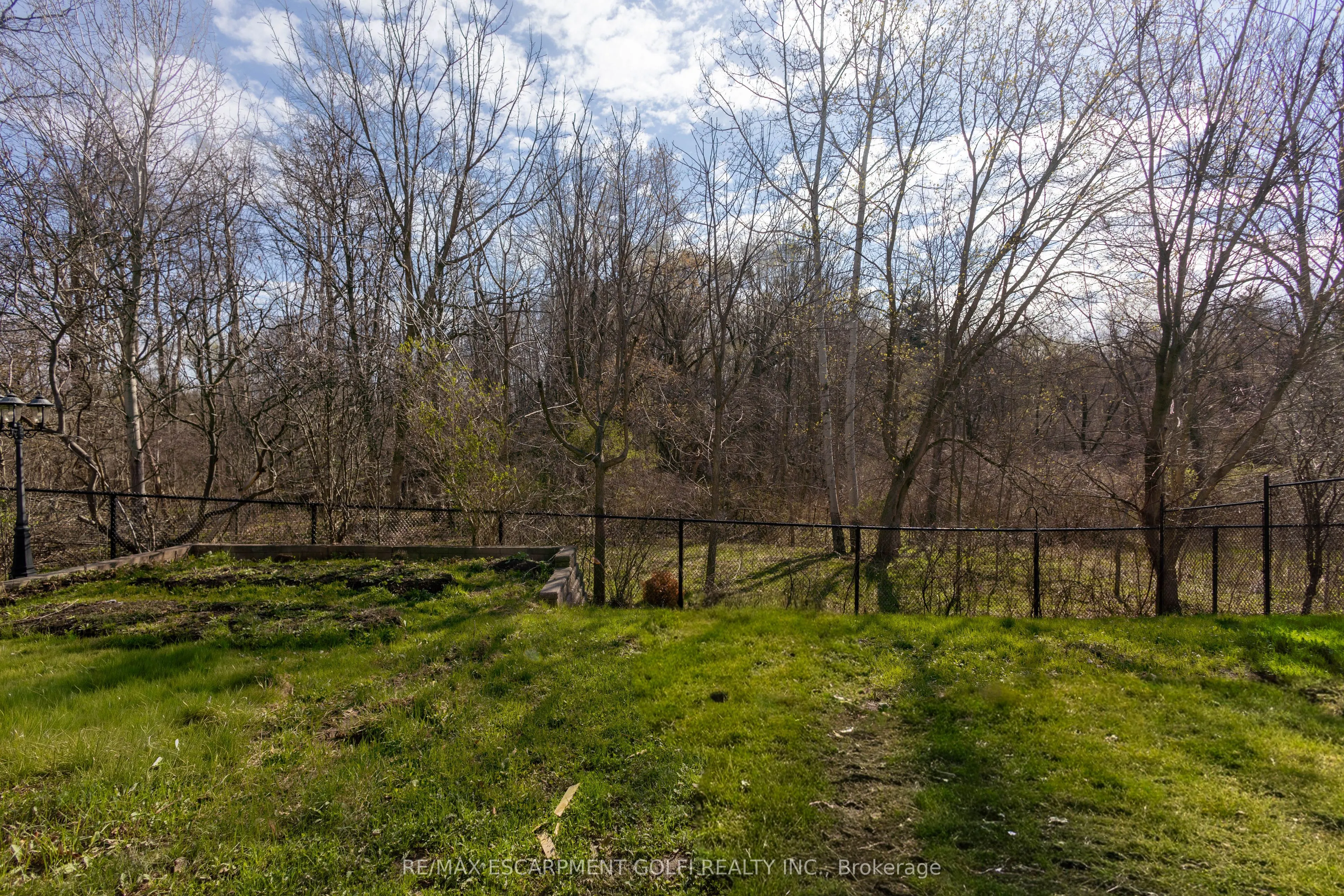 216 Diiorio Circle