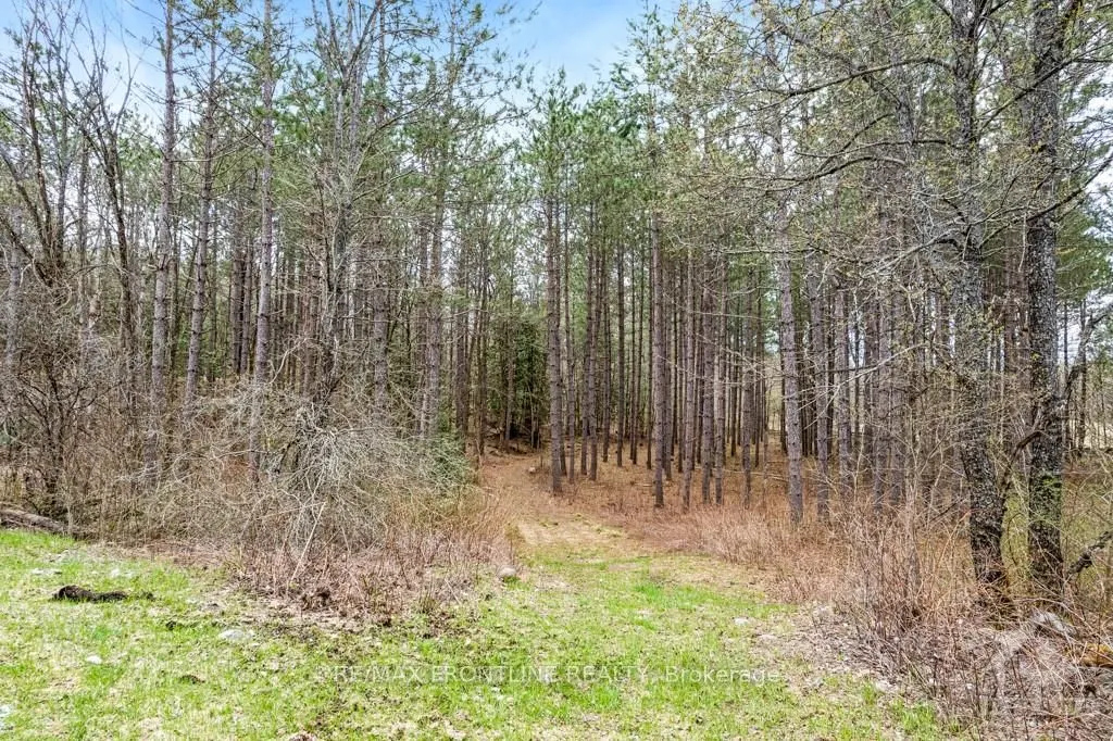 470 11TH LINE S SHERBROOKE Road