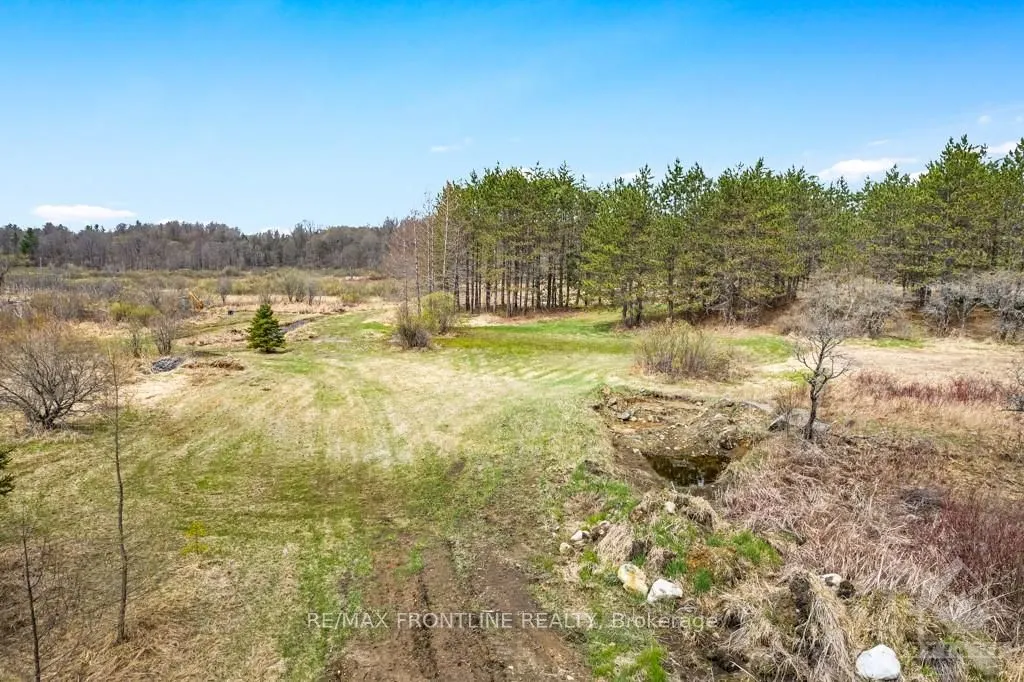 470 11TH LINE S SHERBROOKE Road