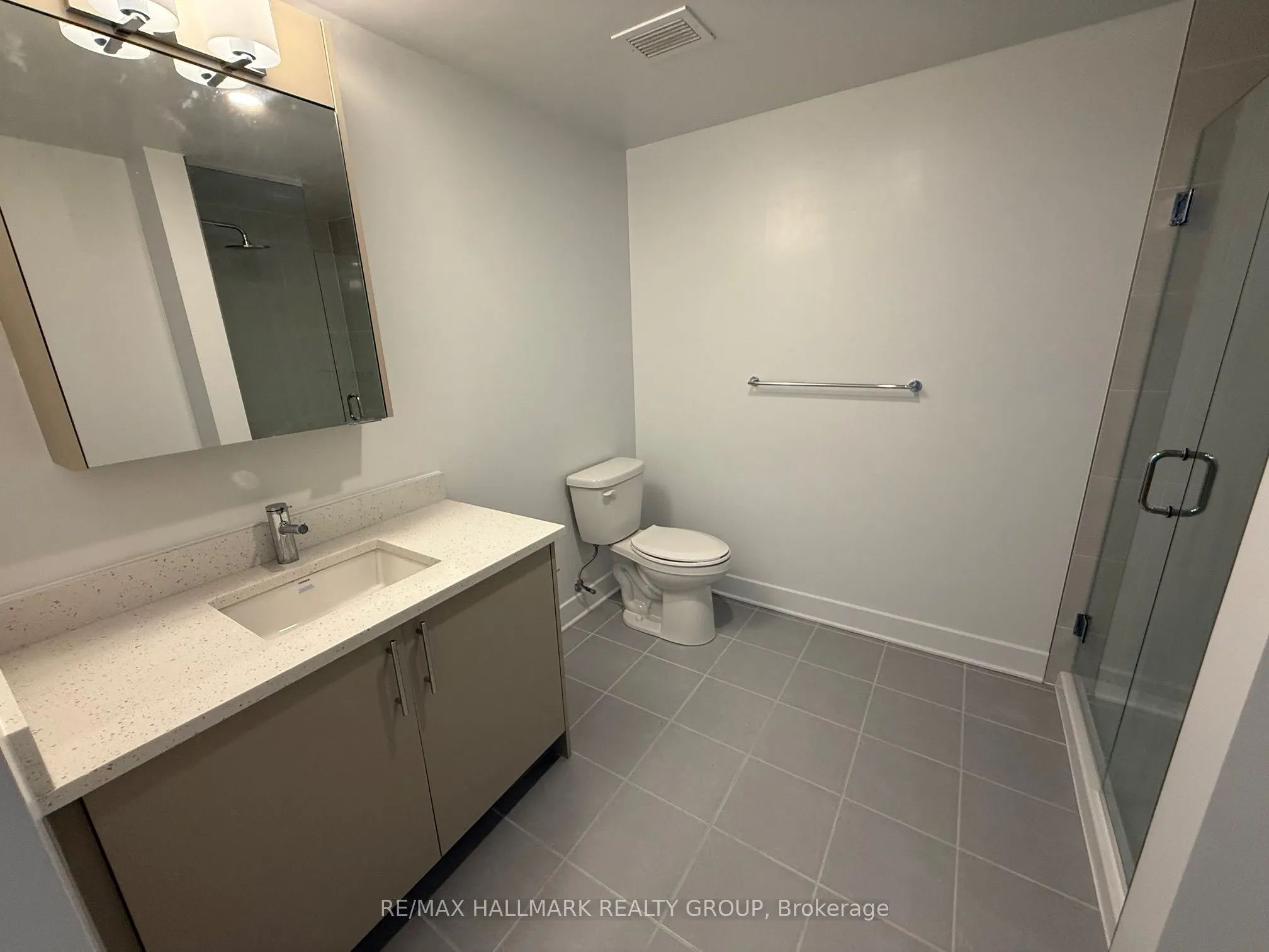 180 George Street #1004