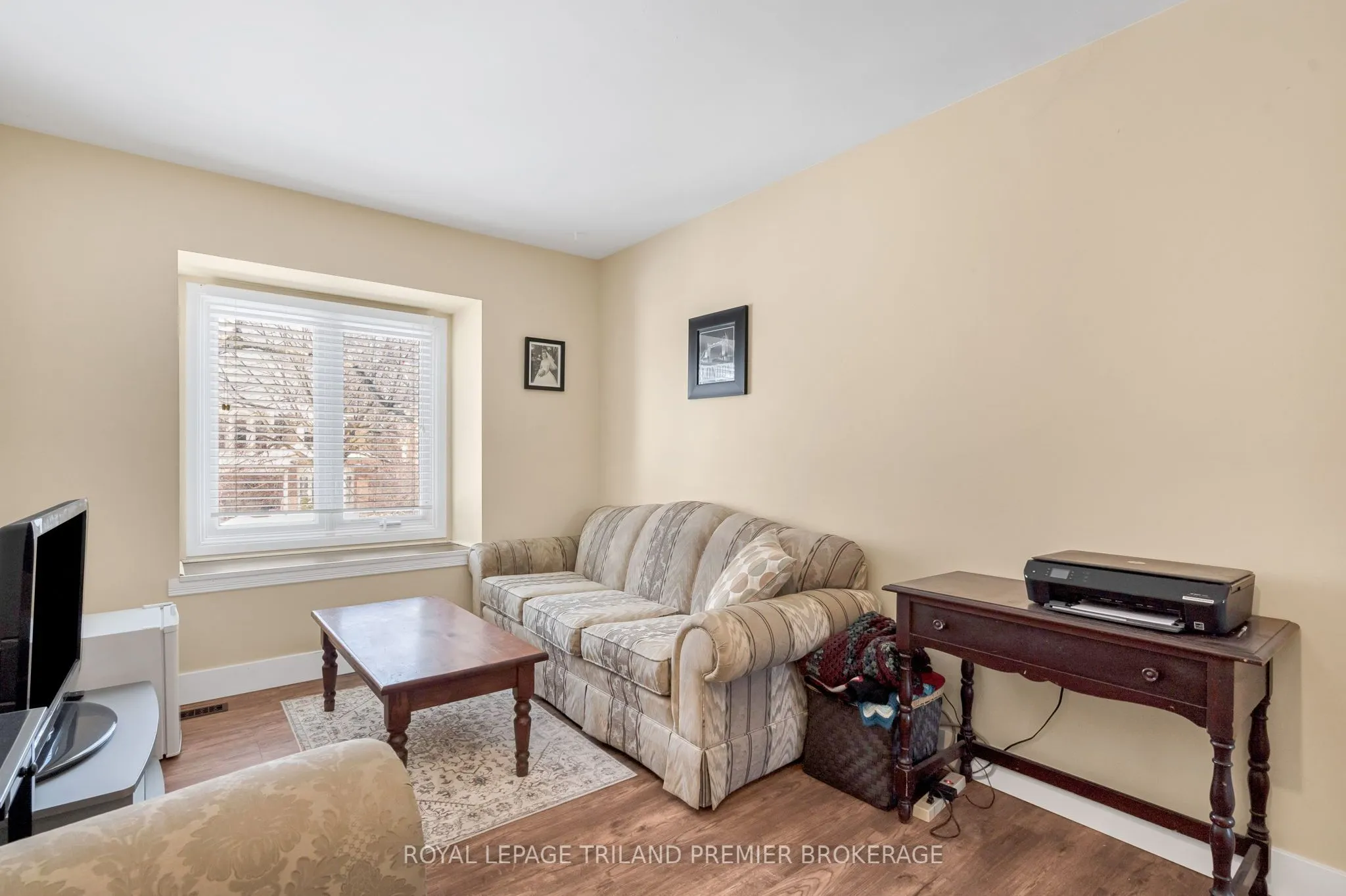 31 Foxcroft Crescent