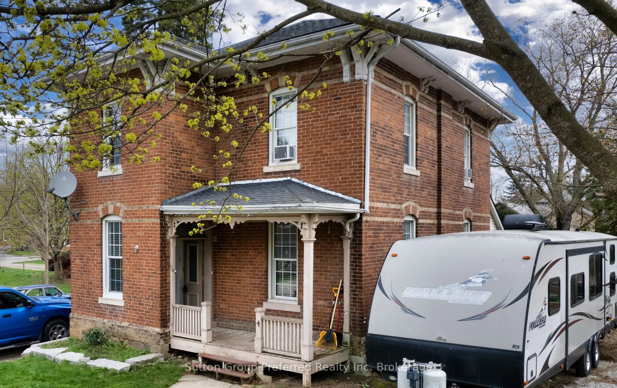 4 Clyde Street