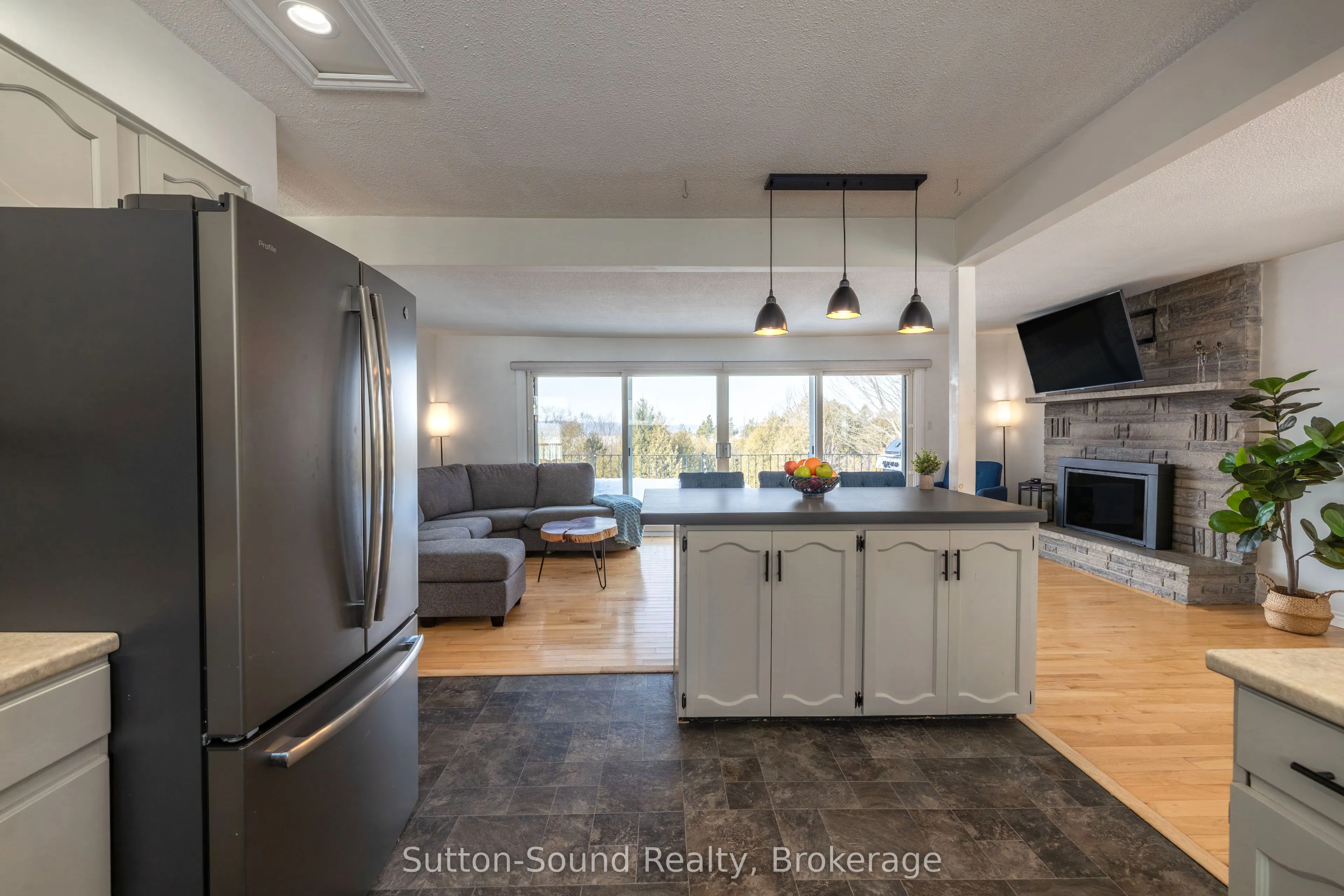 501297 Grey Road 1