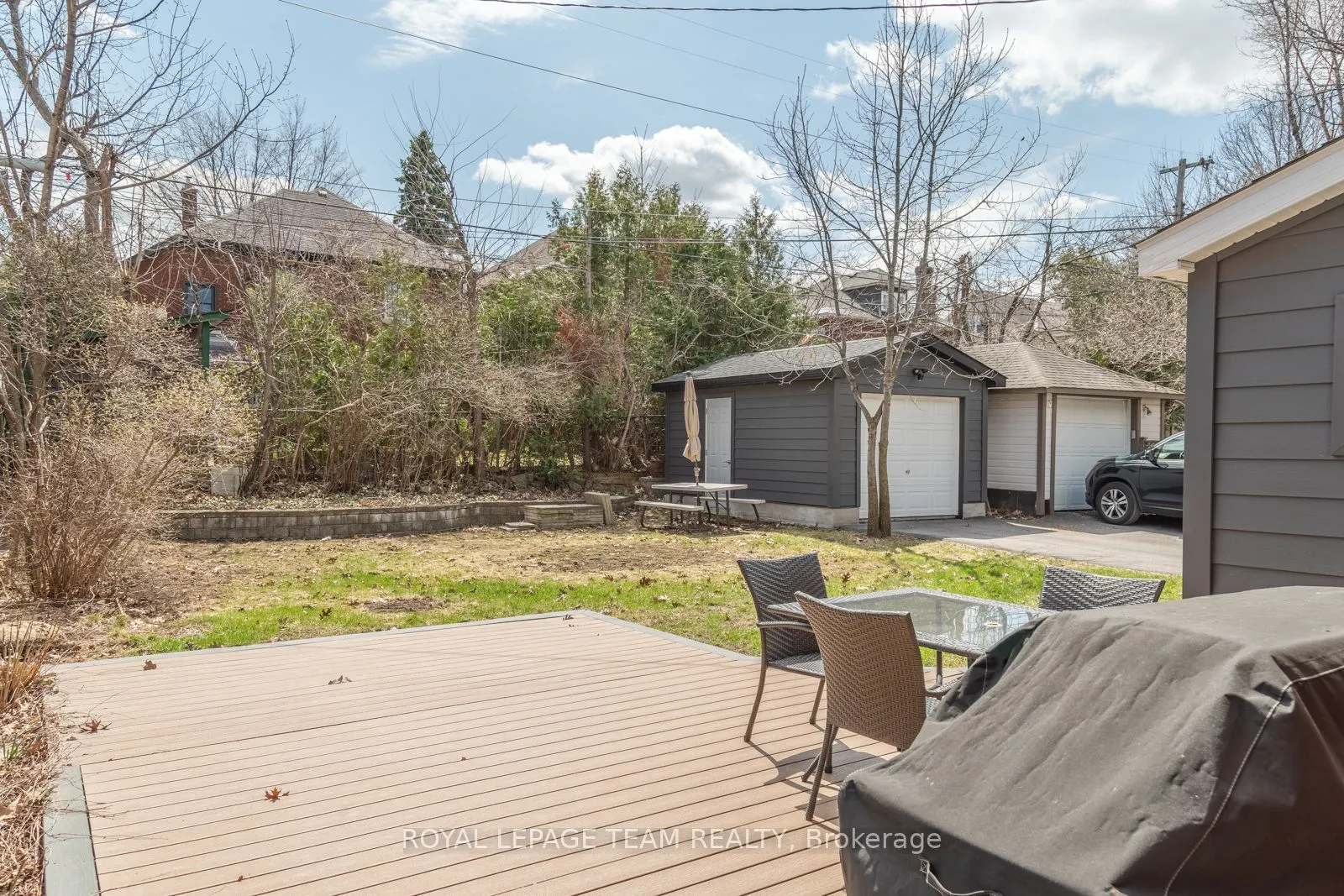318 CLEMOW Avenue